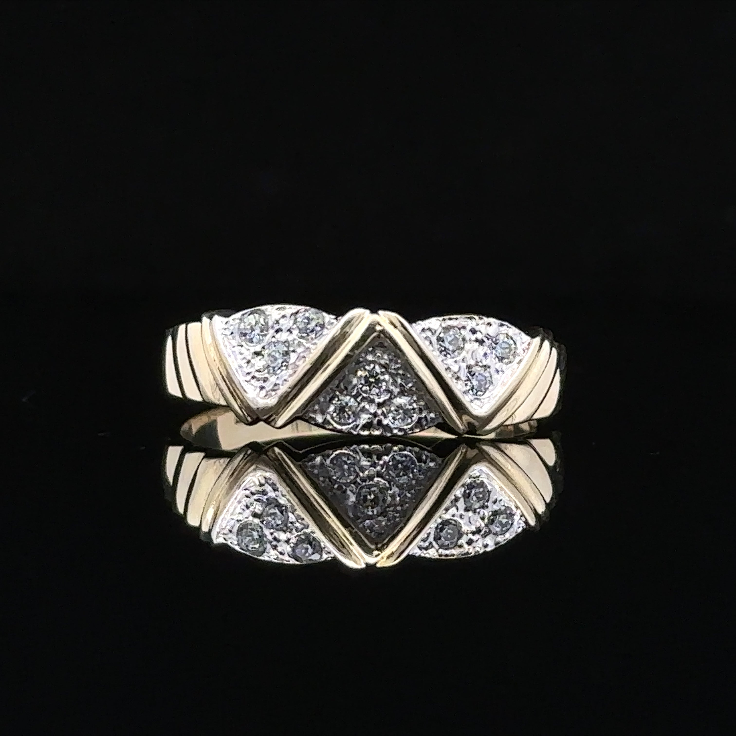 Morgan 14K yellow gold ring with 0.13CTW diamonds