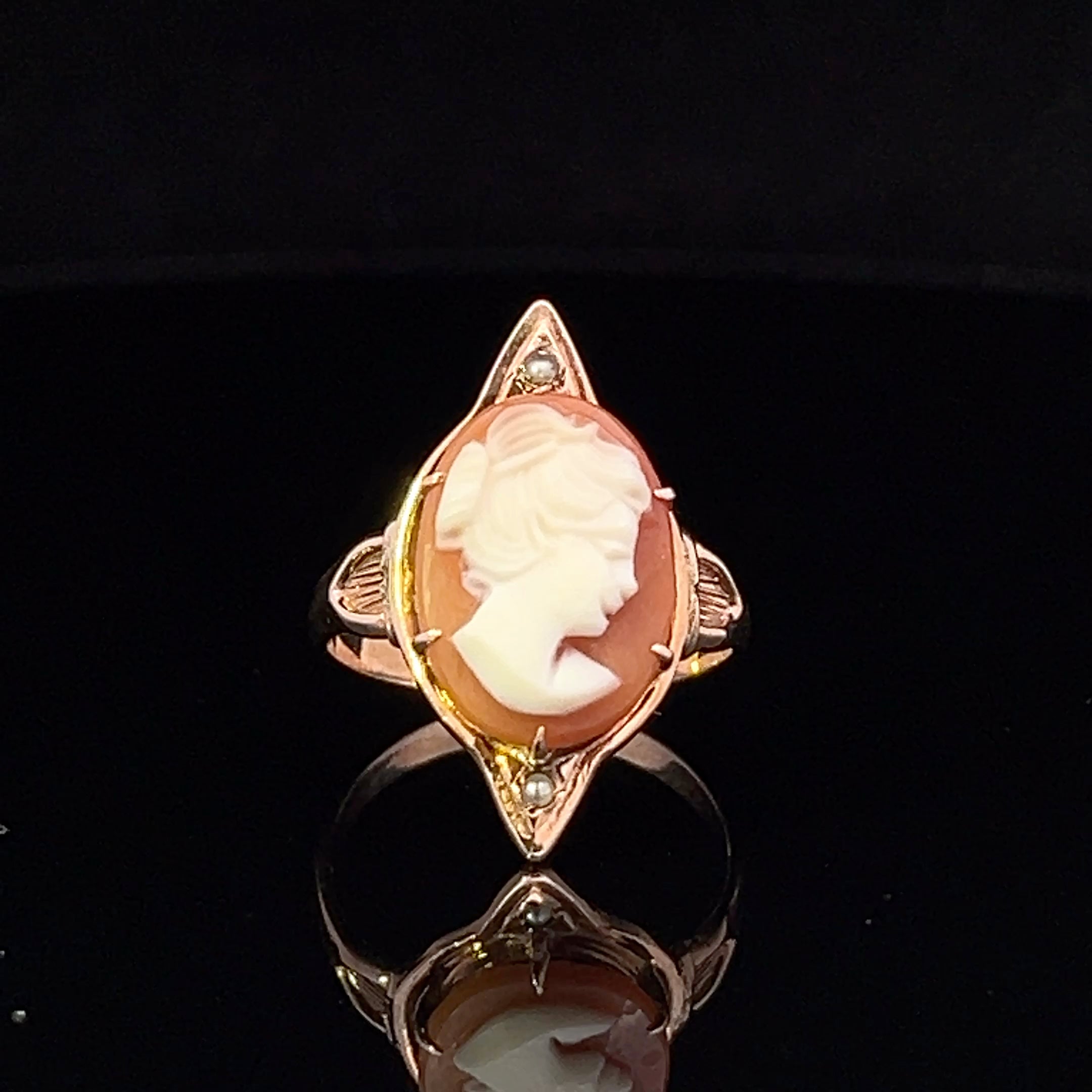 Aniya 10KY Oval Cameo with Tahitian Seed Pearl Ring