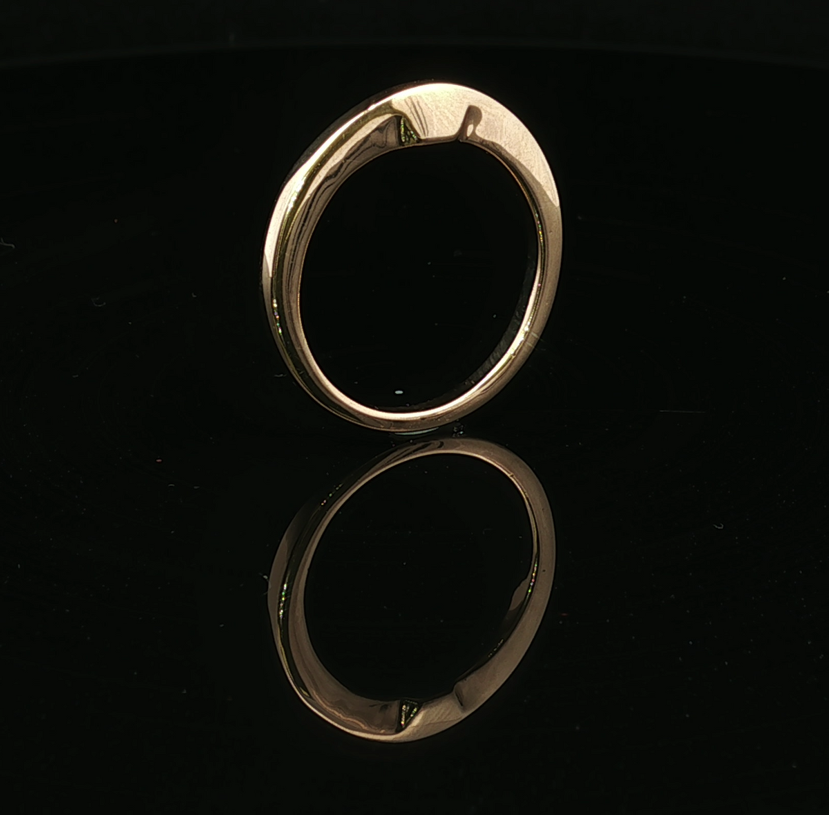 Becky Matching Band in 14K Yellow Gold Shadow Design