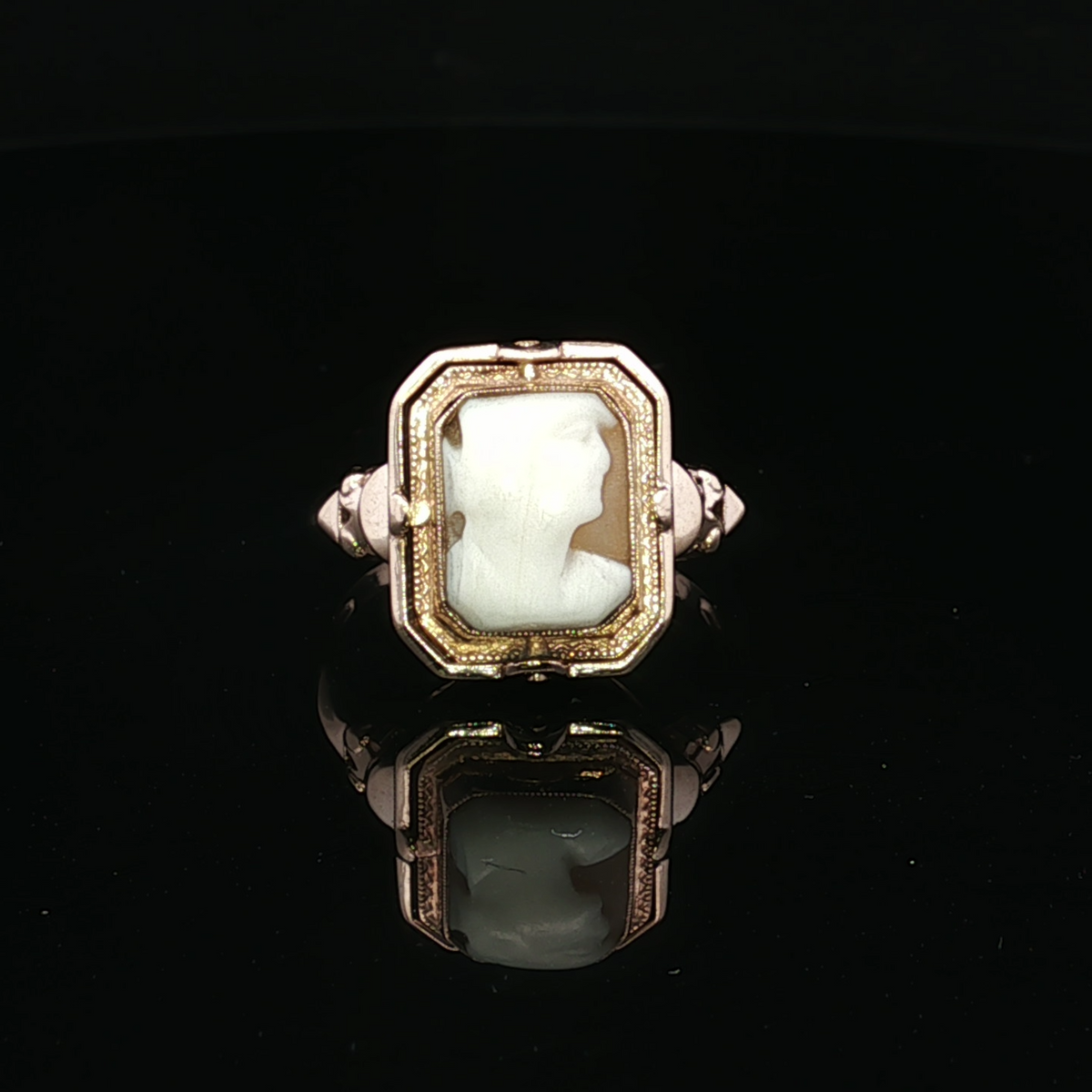 Lennox 10K Yellow Gold Onyx & Cameo Flip Ring