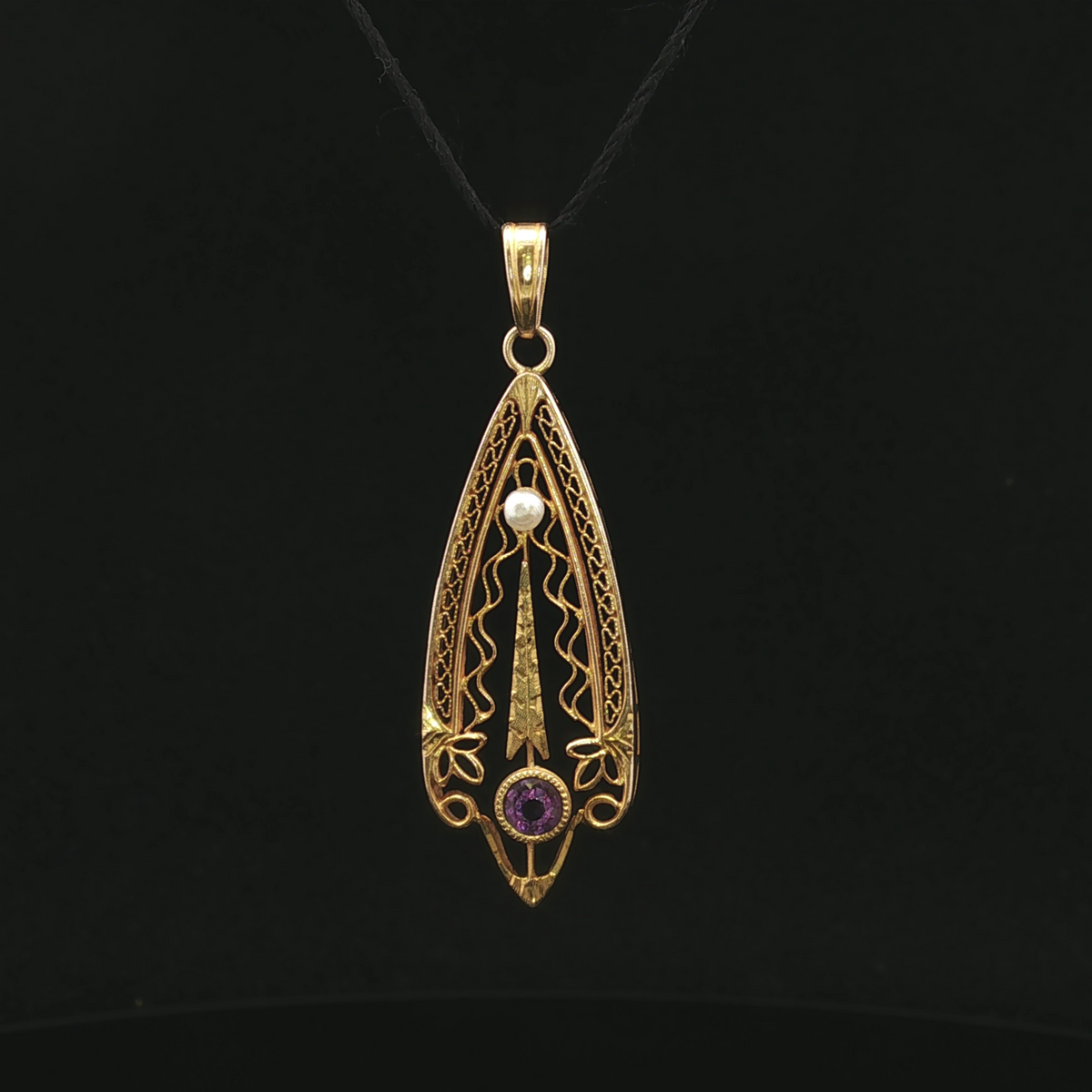 Coraine Pearl and Amethyst Filigree Pendant 10K Gold