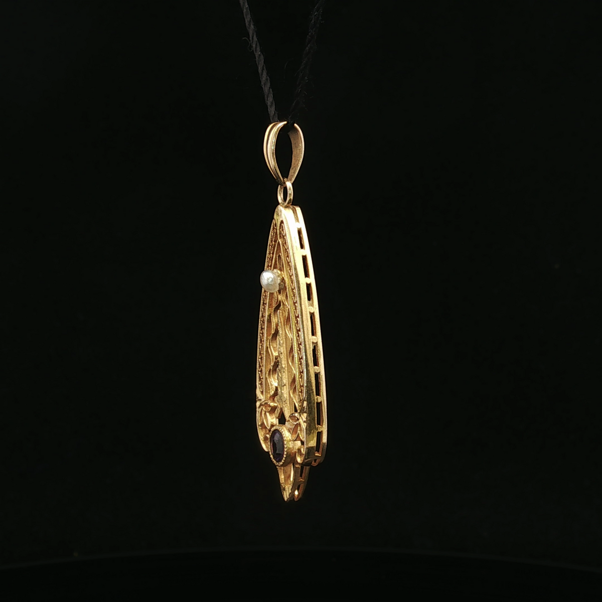 Coraine Pearl and Amethyst Filigree Pendant 10K Gold