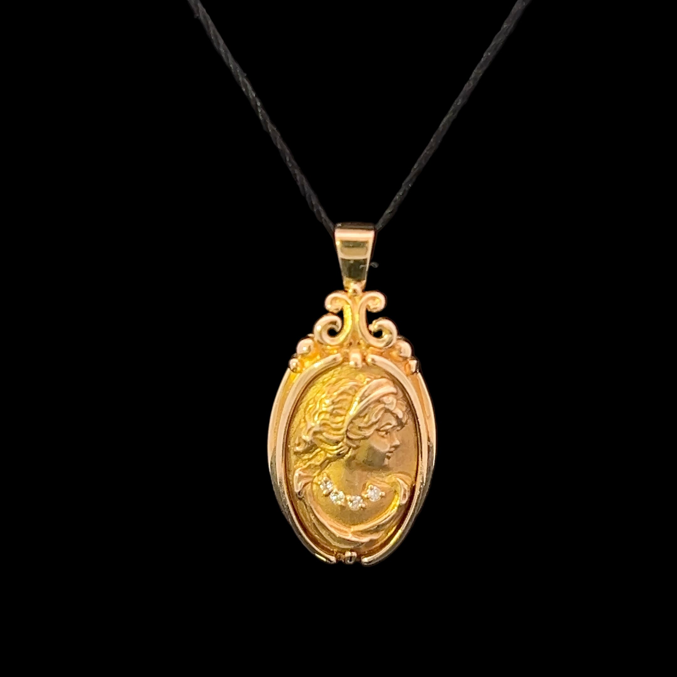 Xiomara 14KY Cameo with .02 CTW Diamond Pendant