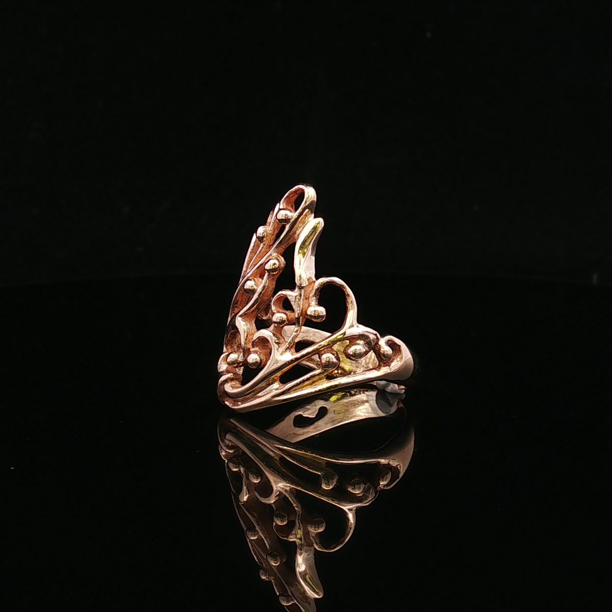 Joviea 14KY Freeform Ring
