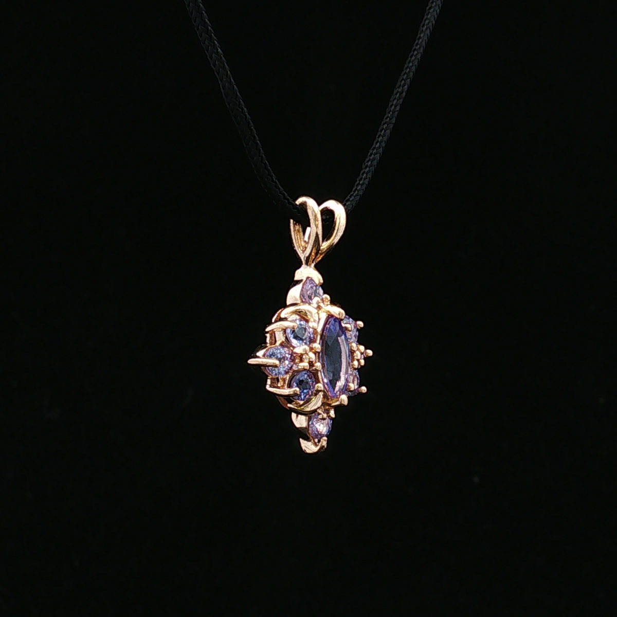 Quinna 14KY .65 CTW Tanzanite Pendant