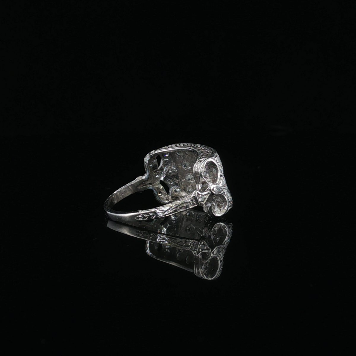 Malani Platinum 0.73ctw Multi-Diamond Estate Ring