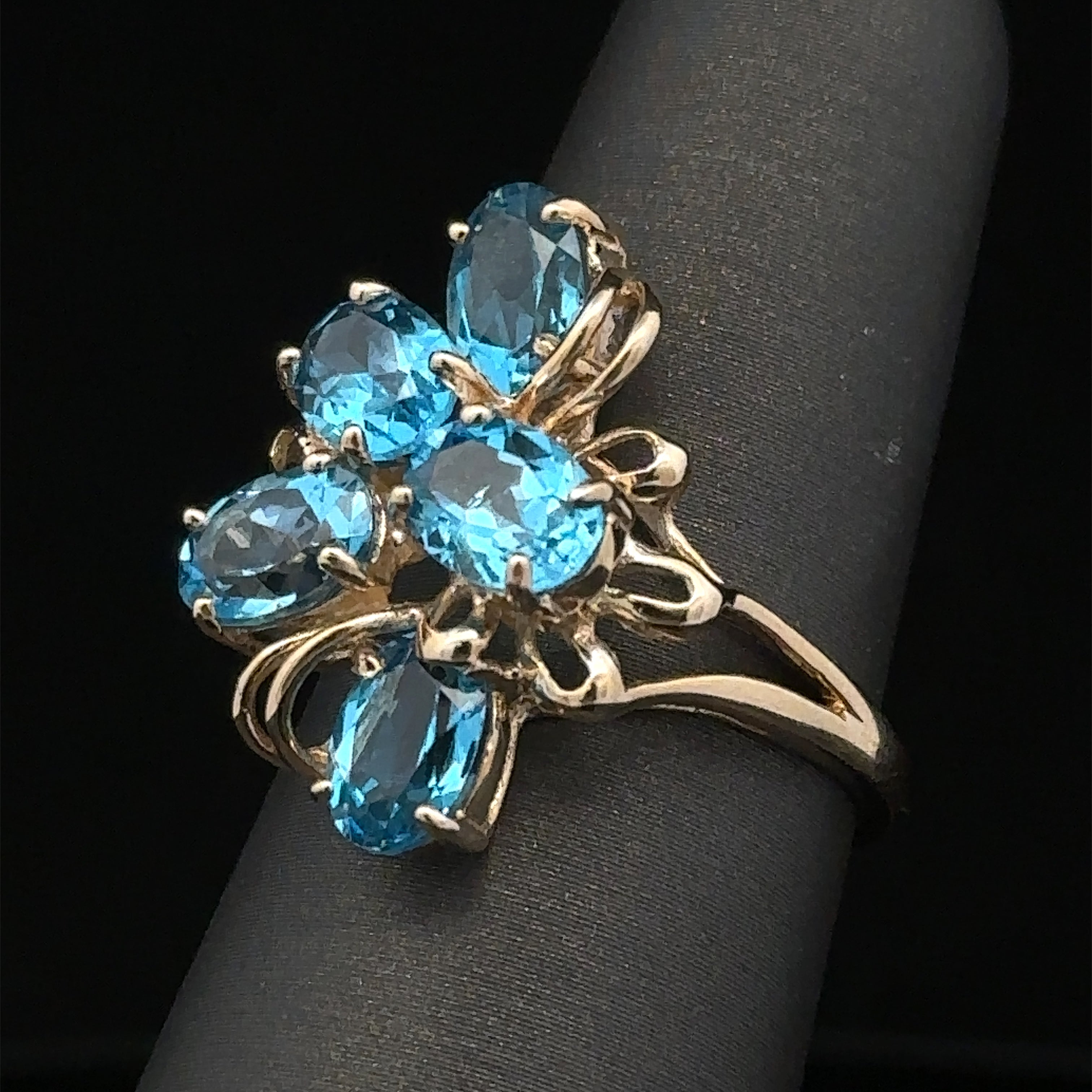 Lydia Yellow 10K Vintage Style Ring with 5 Oval Blue Topaz