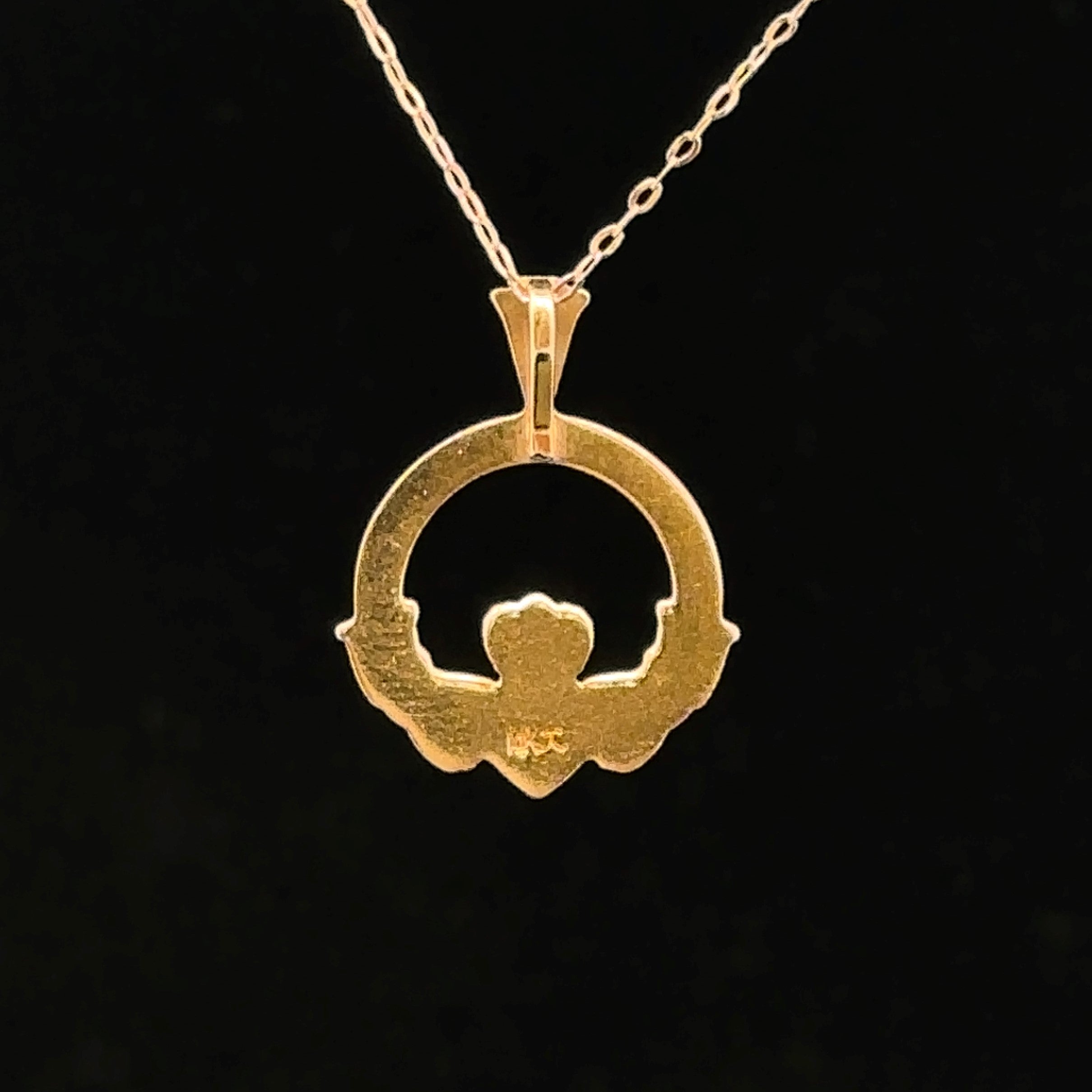 Ariyah 14K Yellow Gold Claddagh Necklace