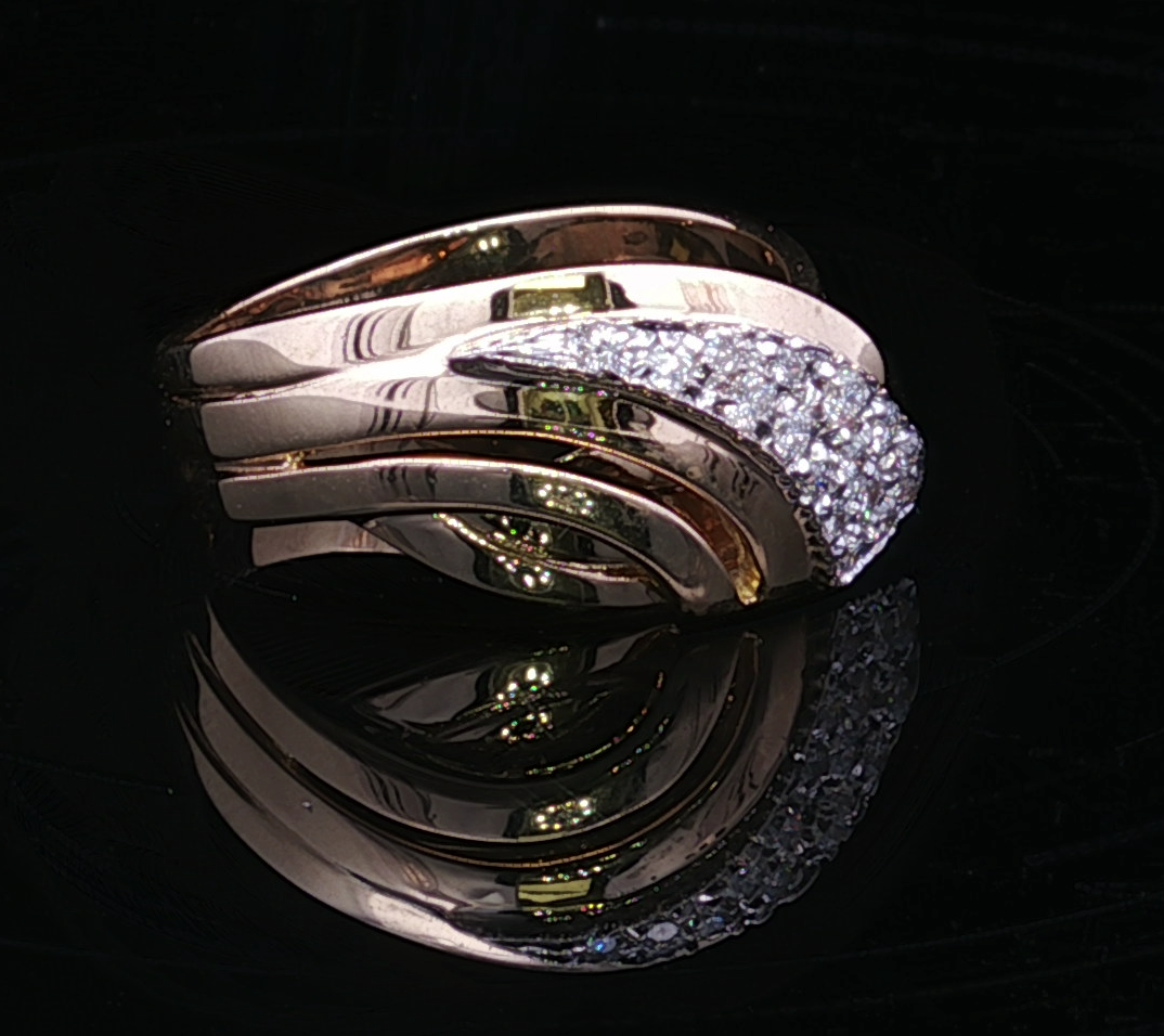 Hadleigh 18KTT .21CTW Diamond Fashion Ring