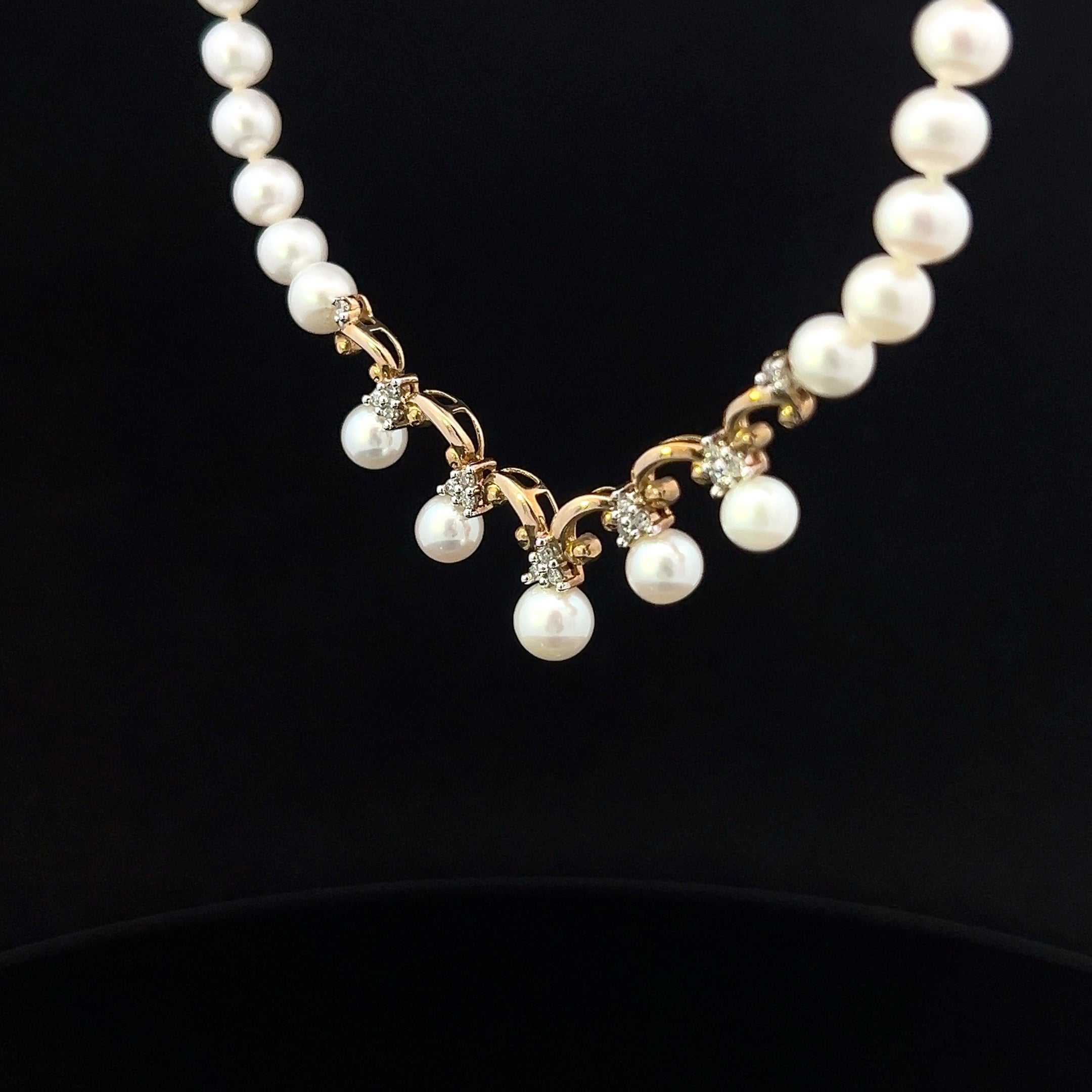Vera 14K Yellow Gold 18" Pearl Necklace with 17 Diamonds