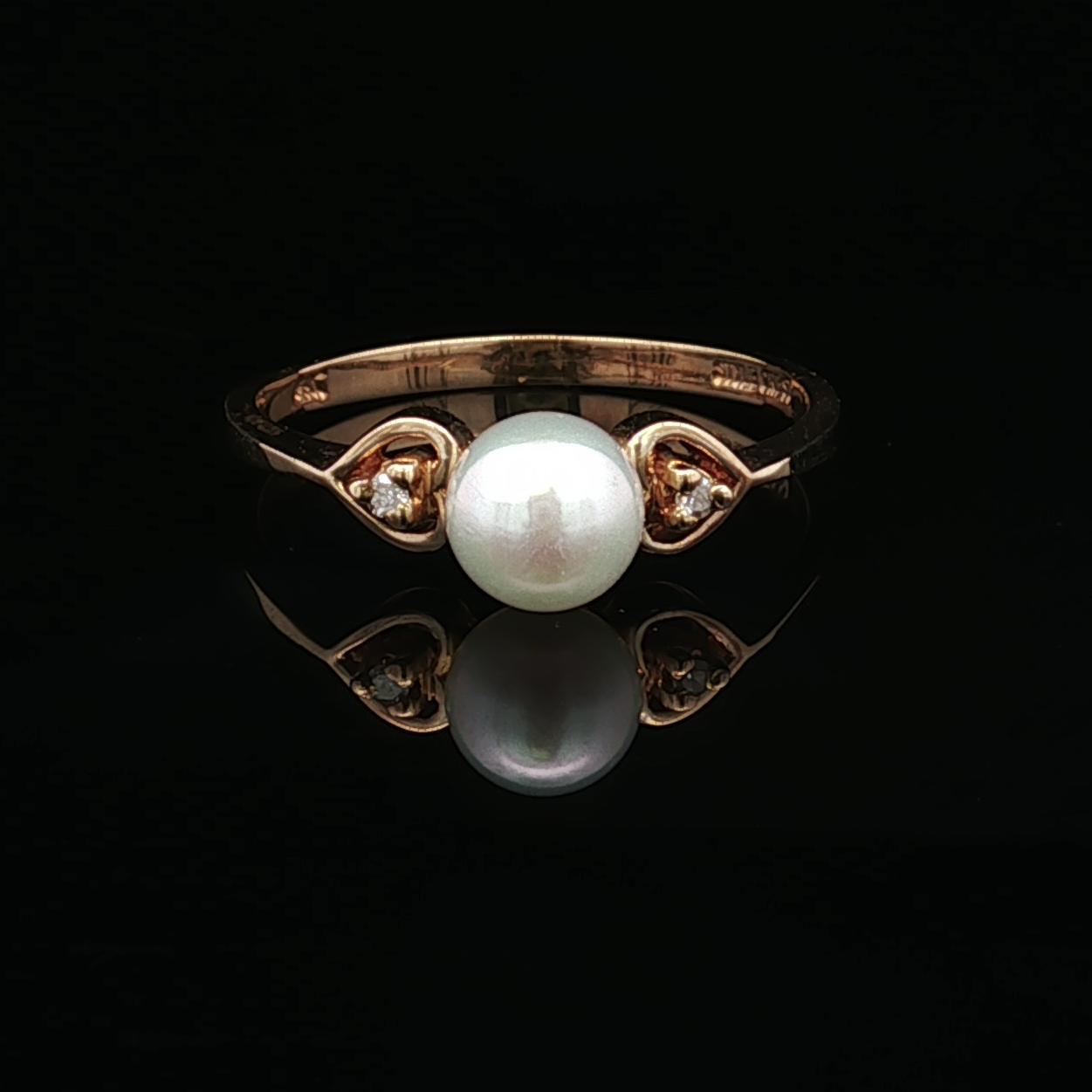 Adeline 14KY Pearl with Heart Sides Ring