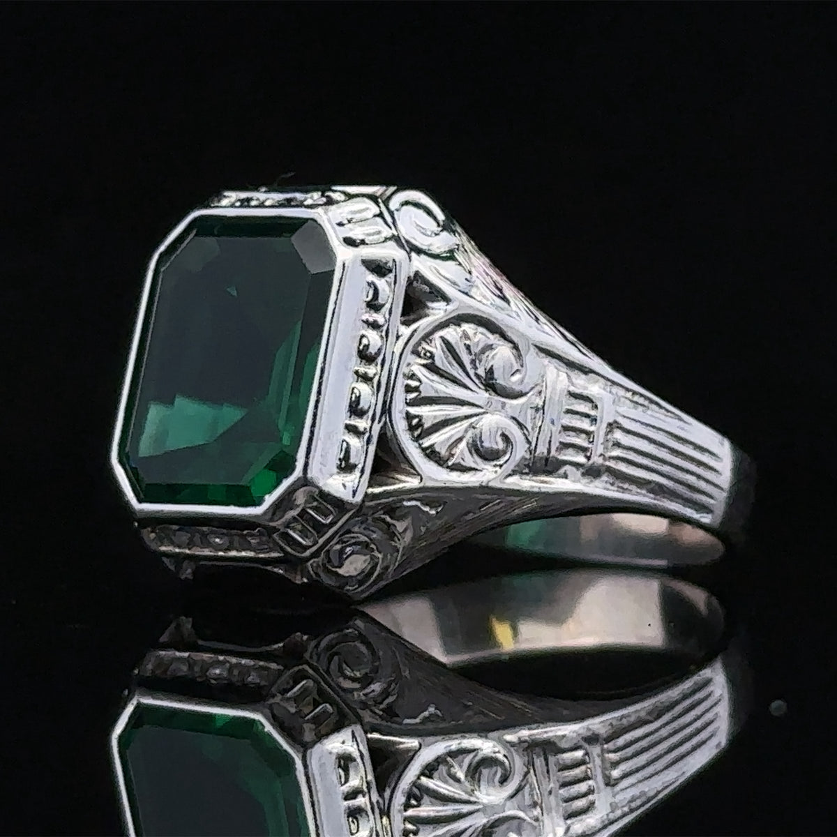 Bjorn 10KW Synthetic May Birthstone Antique Ring