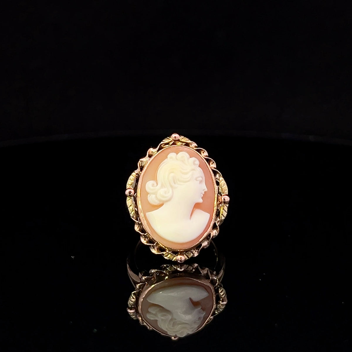 Phoebe 14KY Cameo Ring