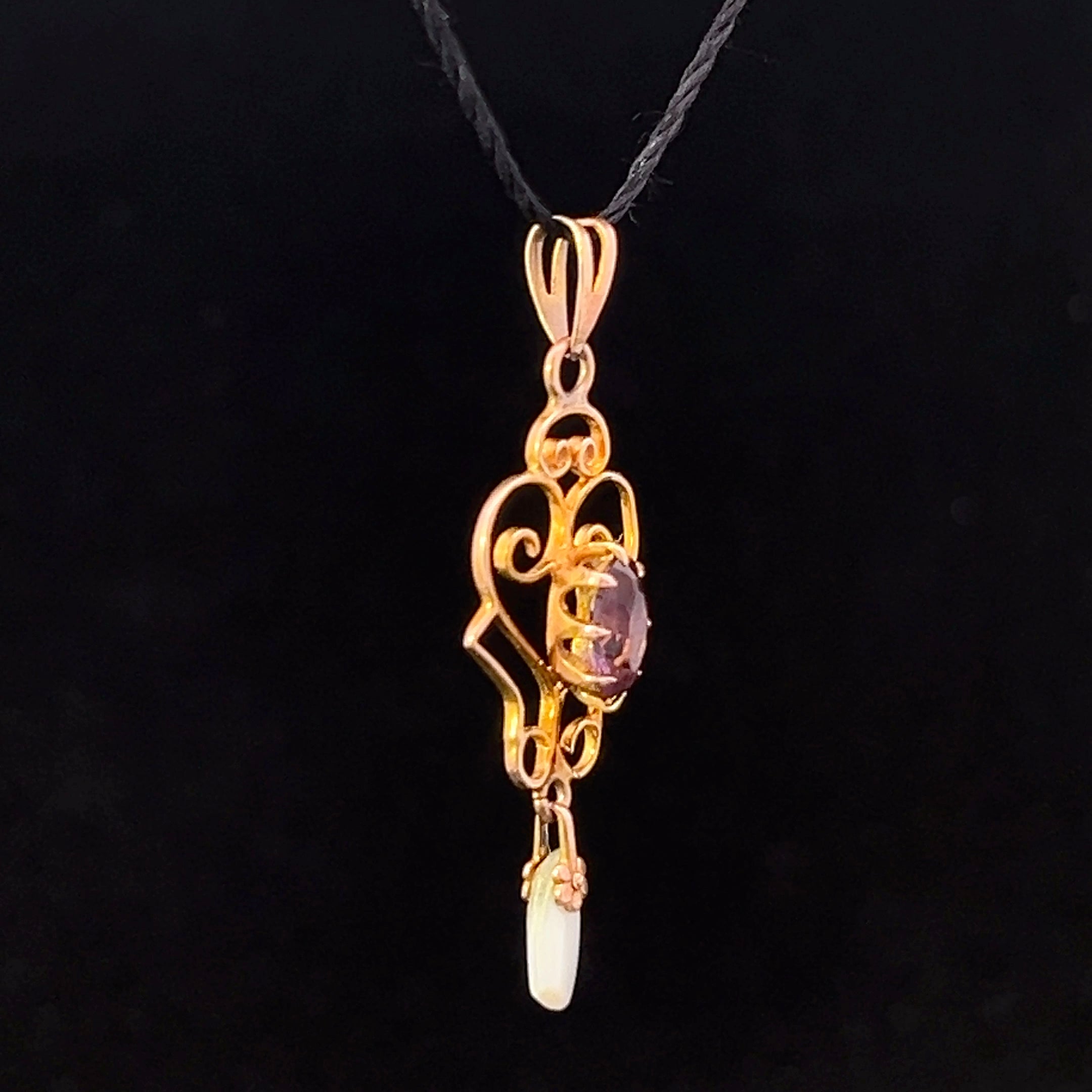Virginia 10K Yellow Gold Vintage Amethyst & Pearl Pendant