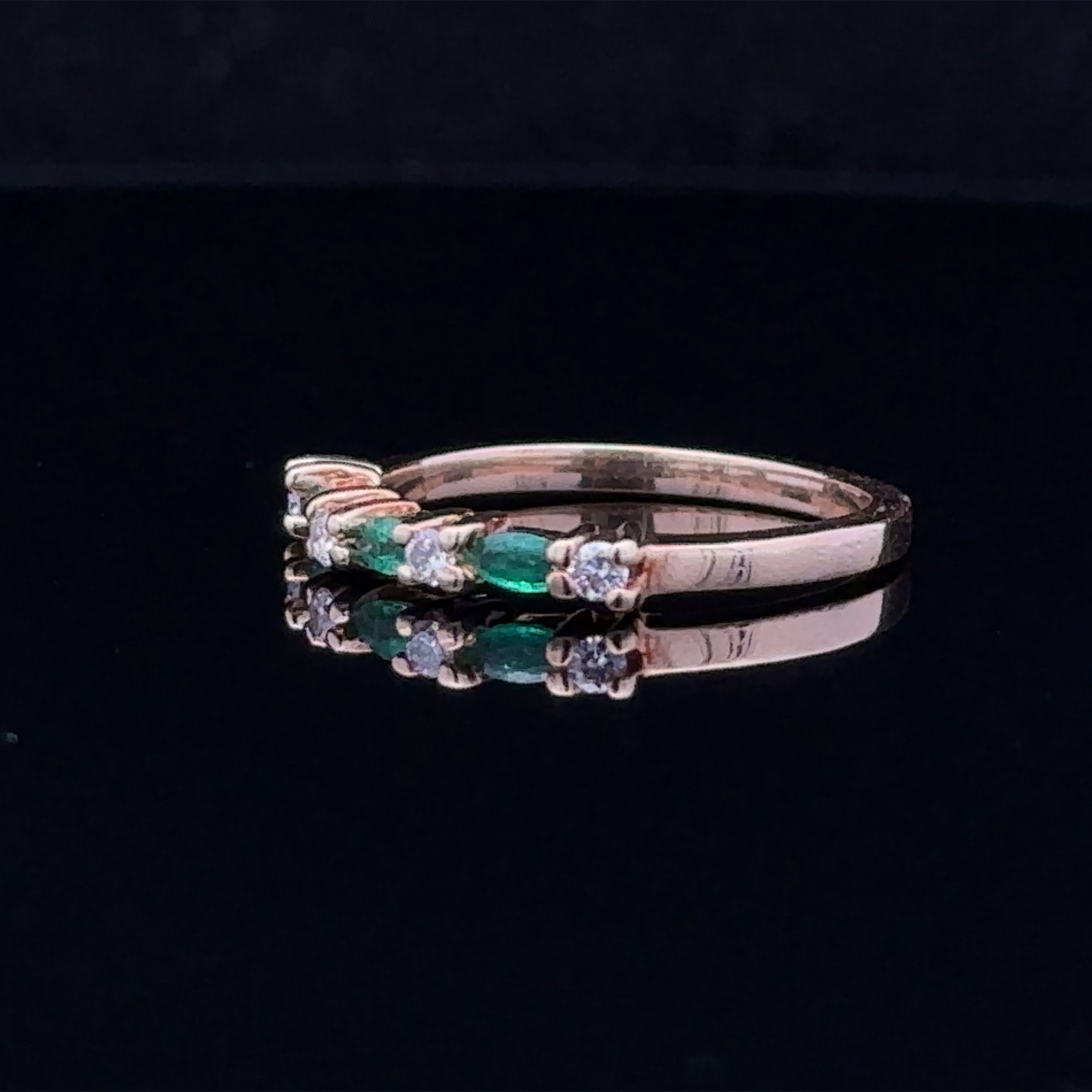 Lyanna Diamond And Emerald Band