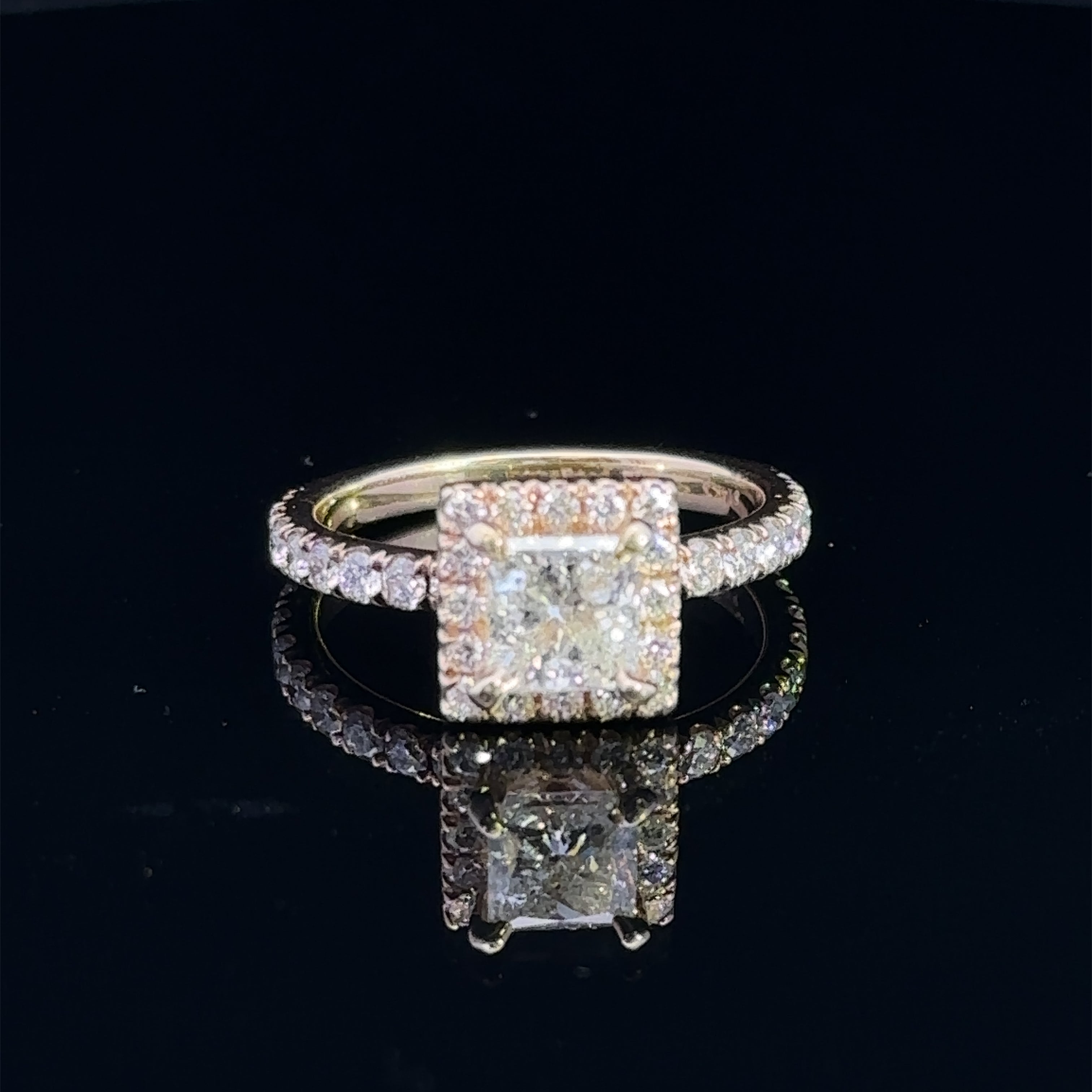 Luciana Diamond Ring