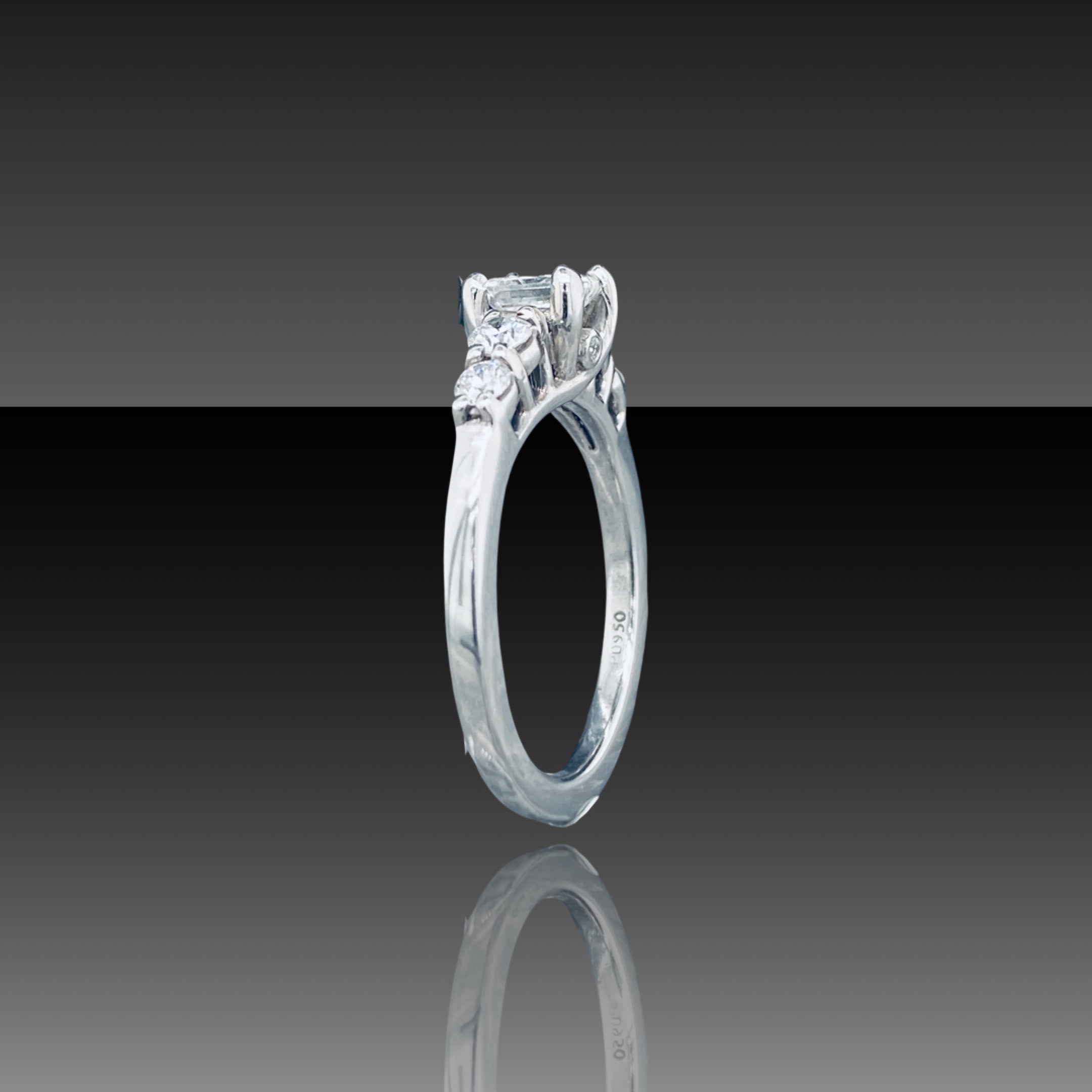 Melody Diamond Ring