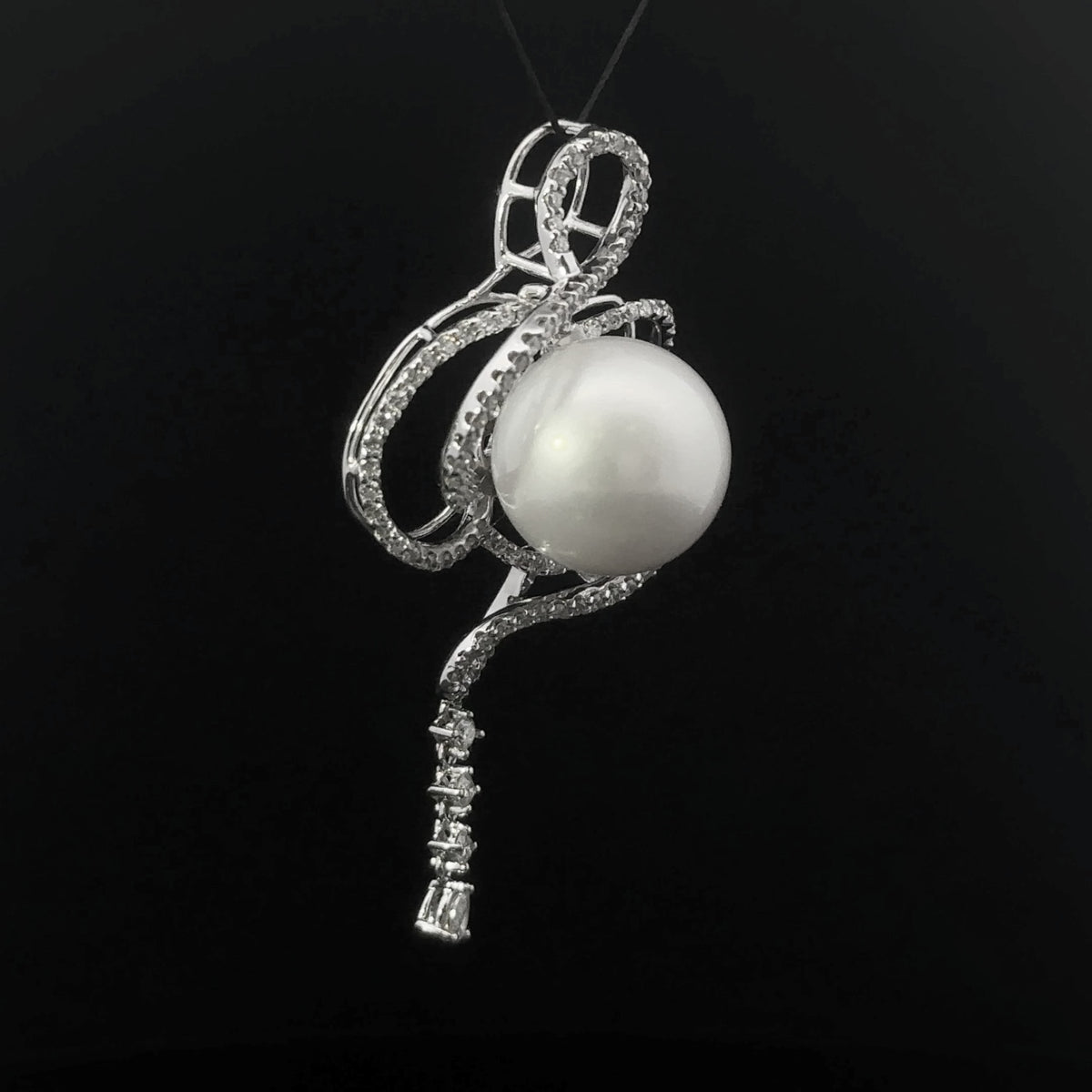 18K White Gold Free Form Pendant with South Sea Pearl & Diamonds