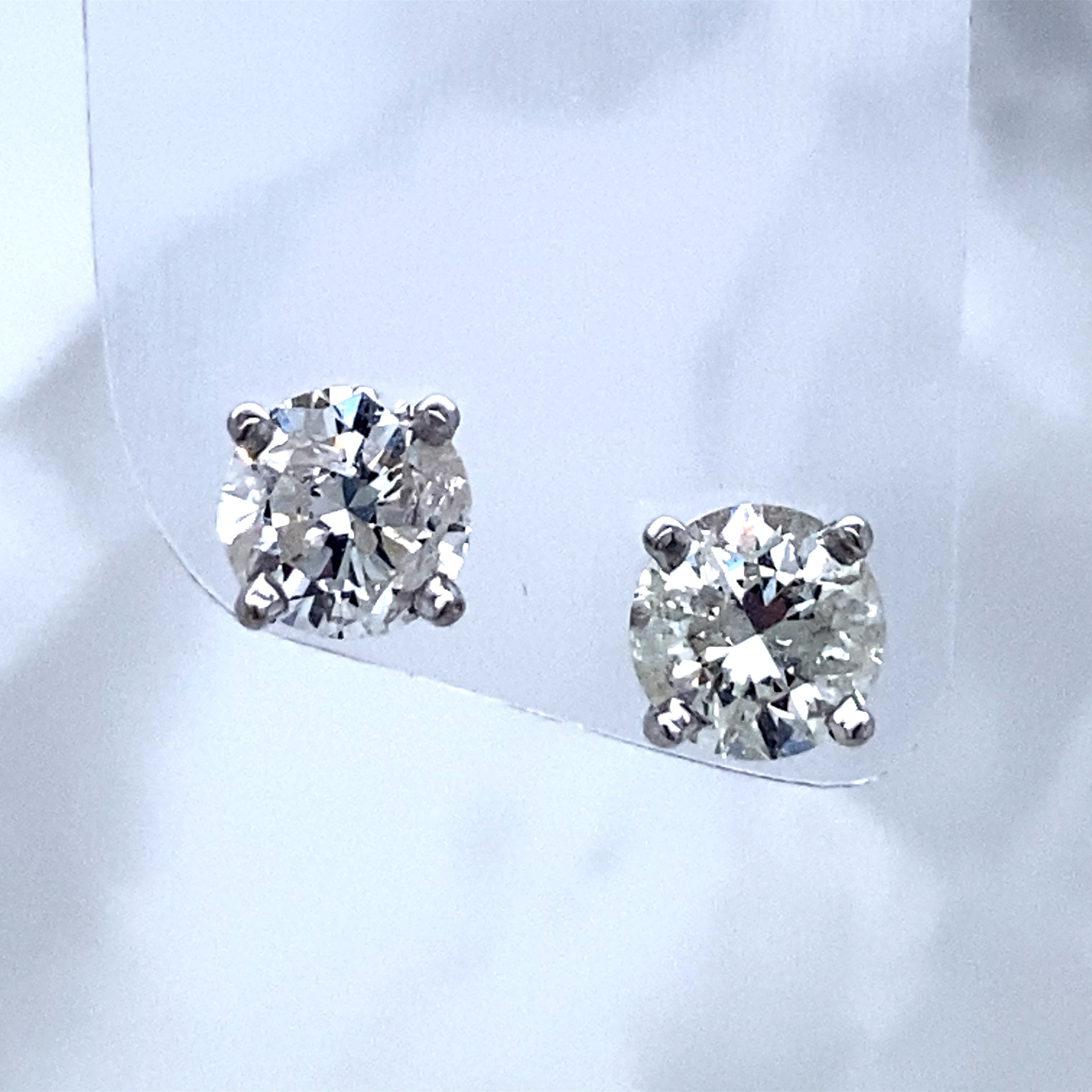 Yara Diamond Earrings