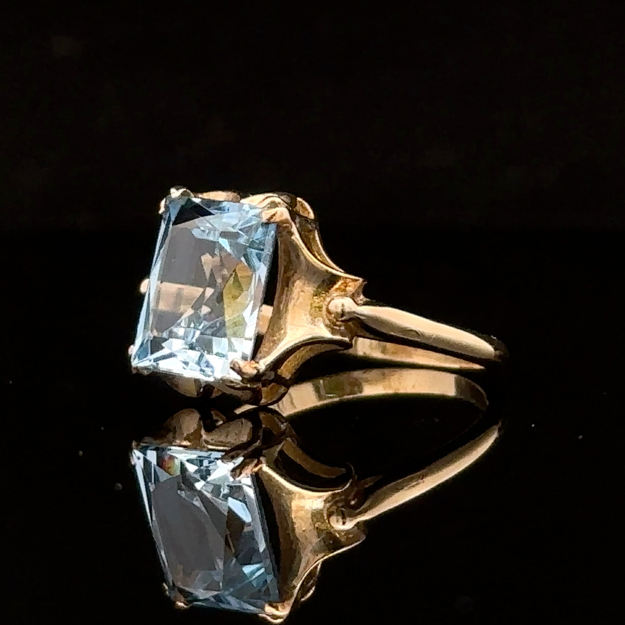 Vivienne Aquamarine Ring