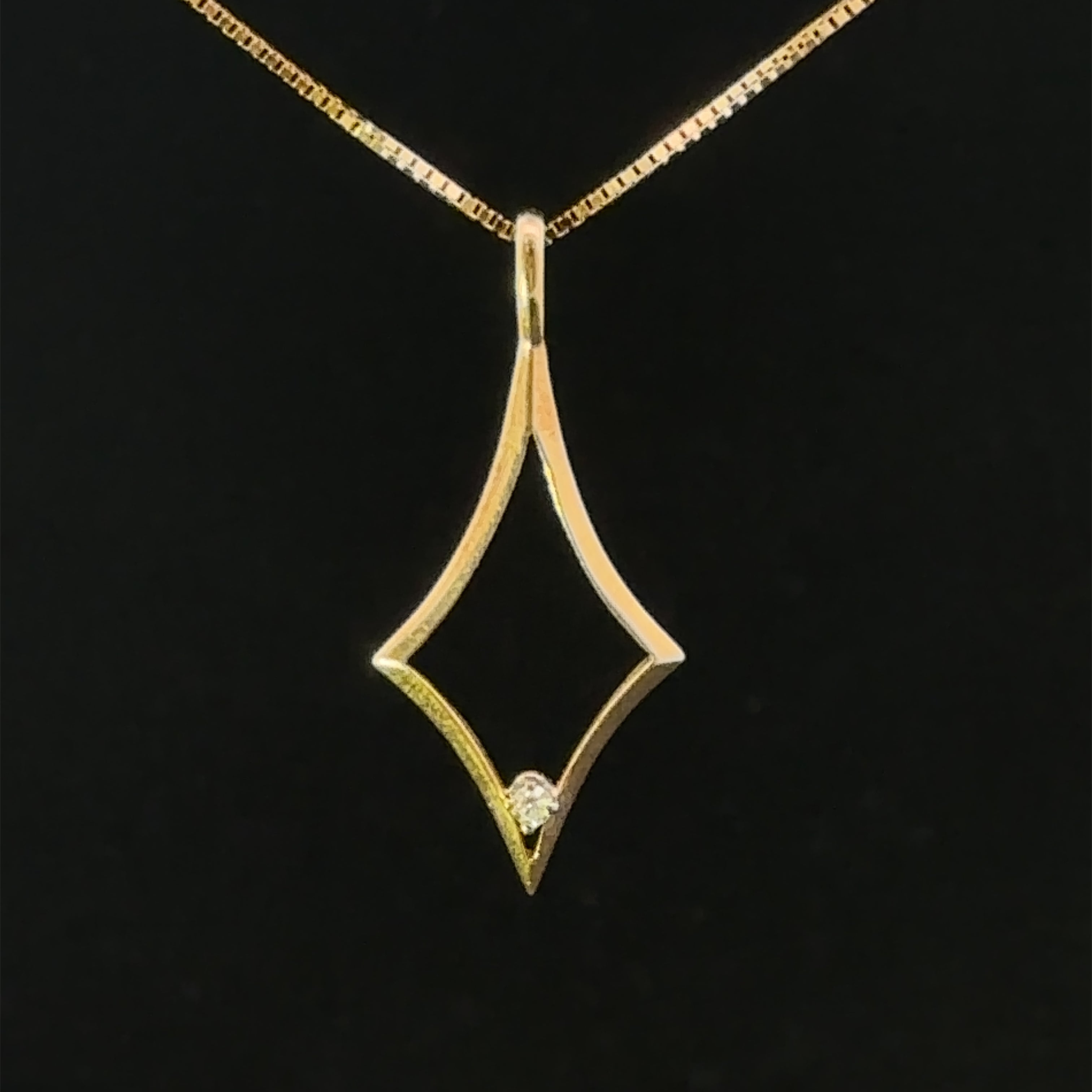 Free Form 14K Yellow Gold Diamond Pendant