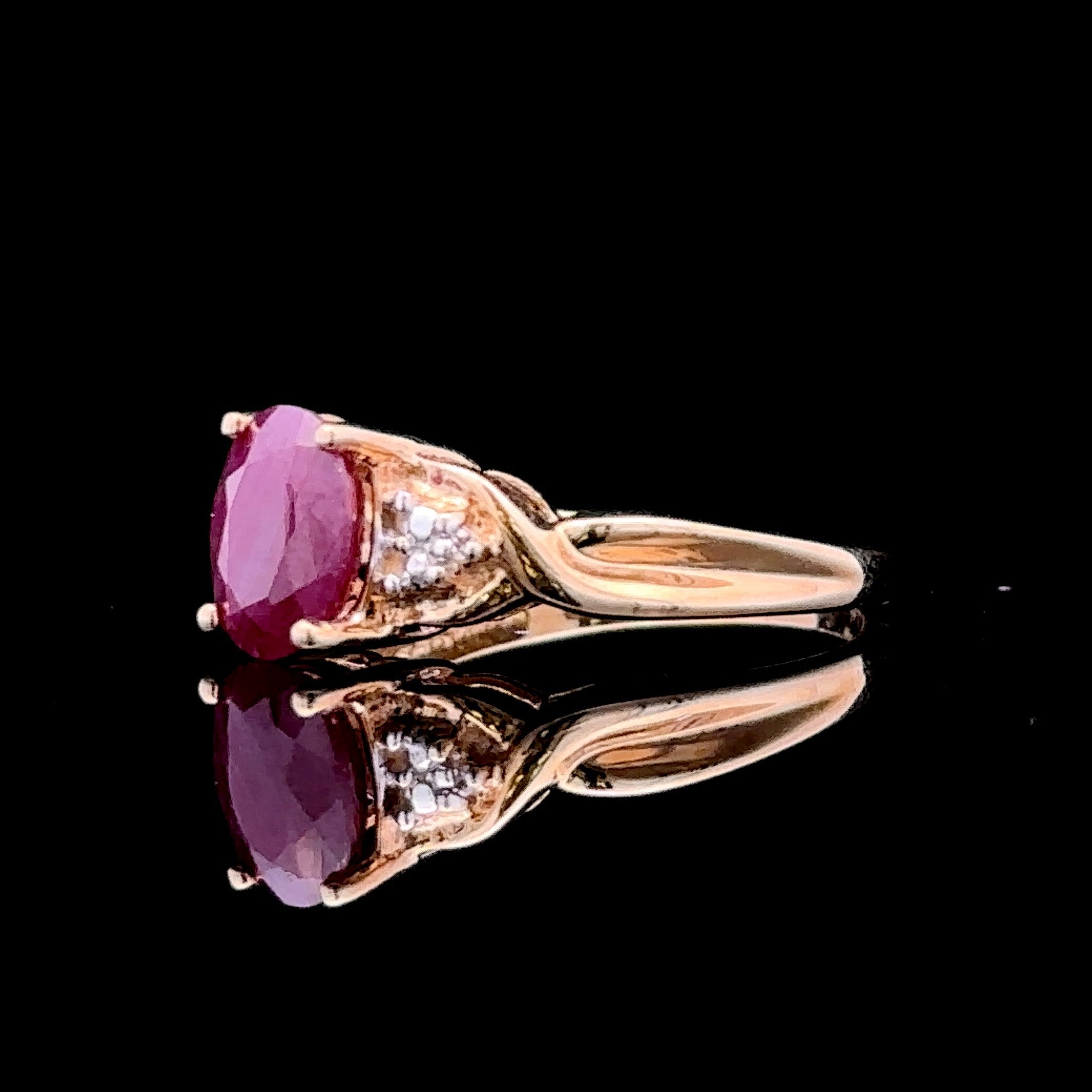 Cataleya 10K Yellow Gold Oval Ruby Ring