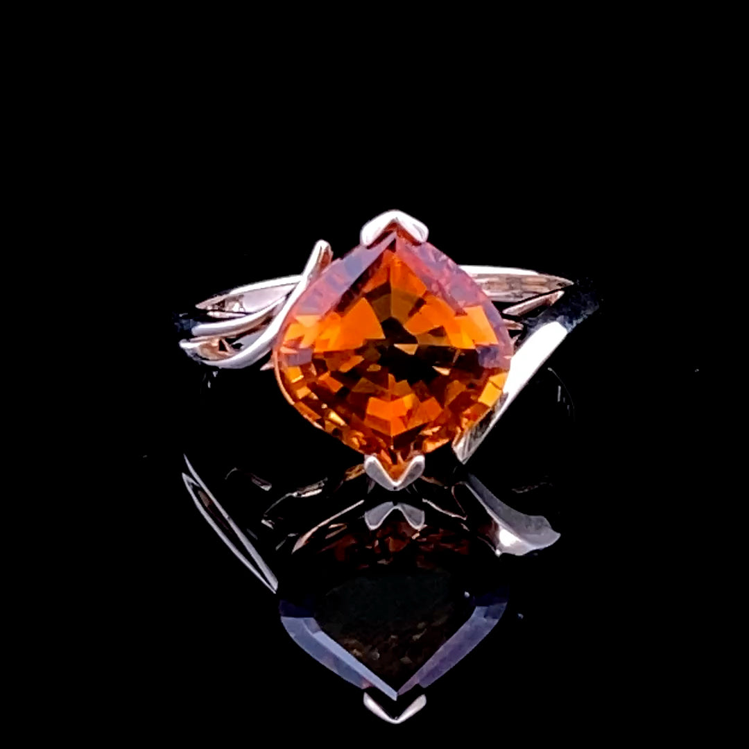 Ingrid Ring – 14K Yellow Gold Contemporary Citrine Ring
