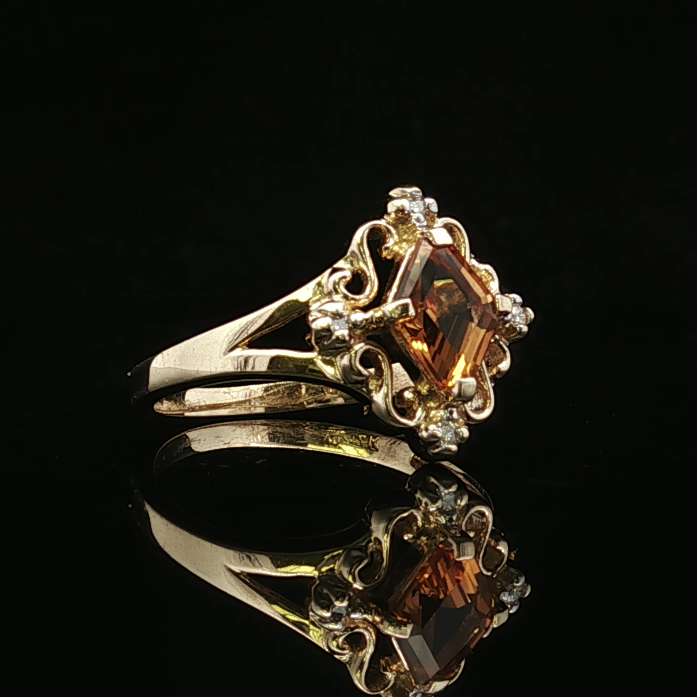 Antonia Citrine & Diamond Ring – 14K Gold