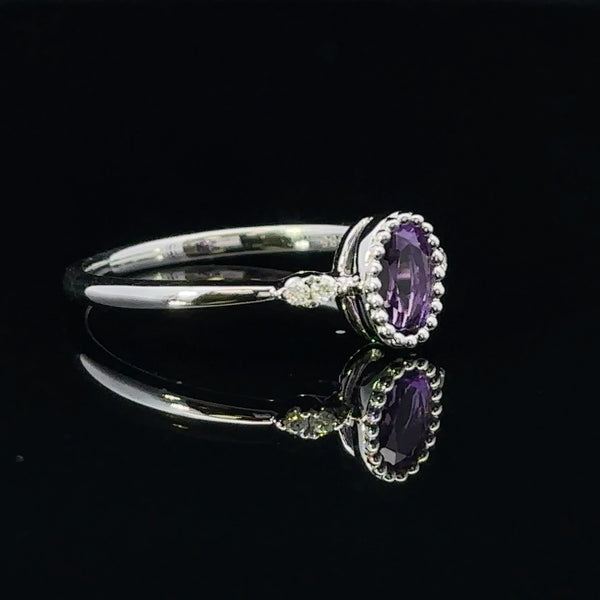 Elegant fashion ring with diamonds by Veleska Jewelry