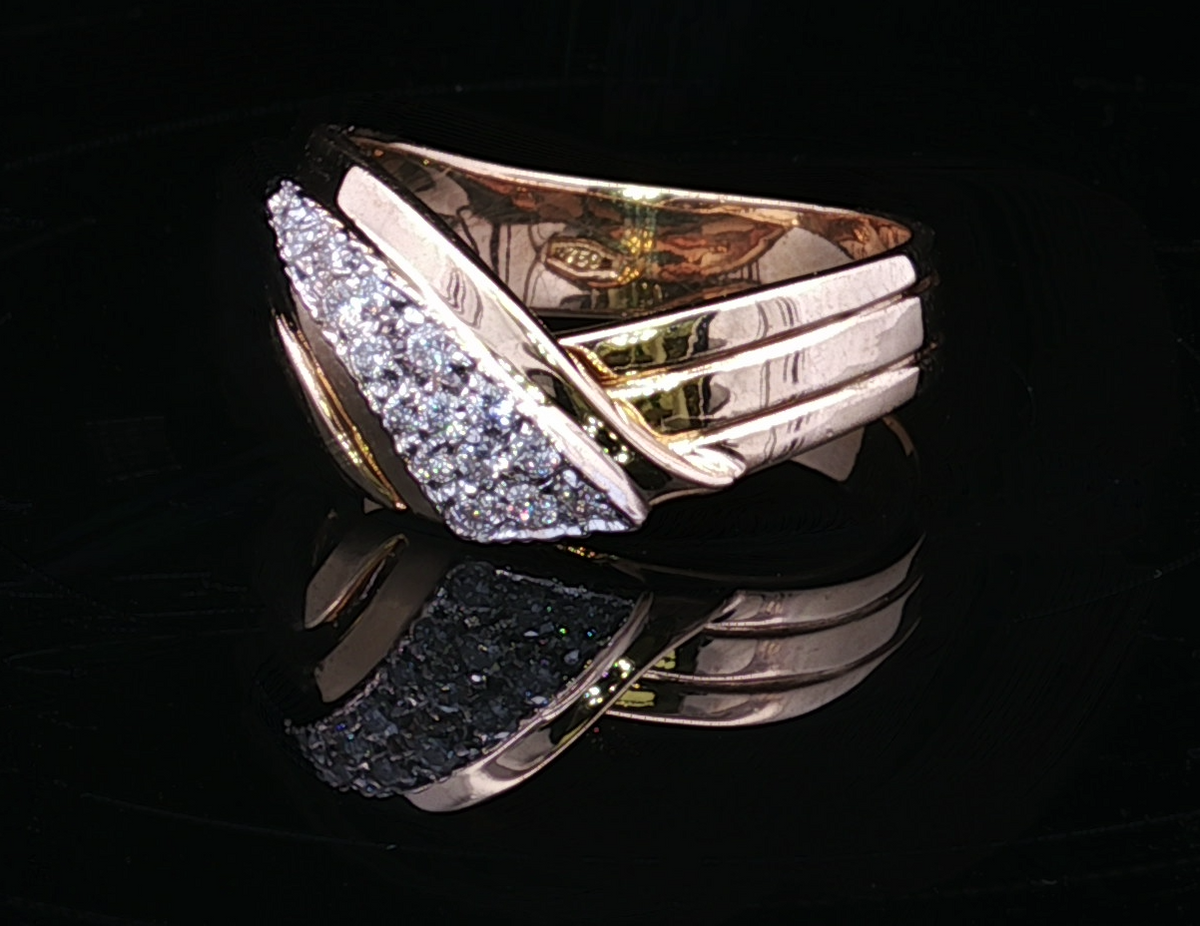 Hadleigh 18KTT .21CTW Diamond Fashion Ring