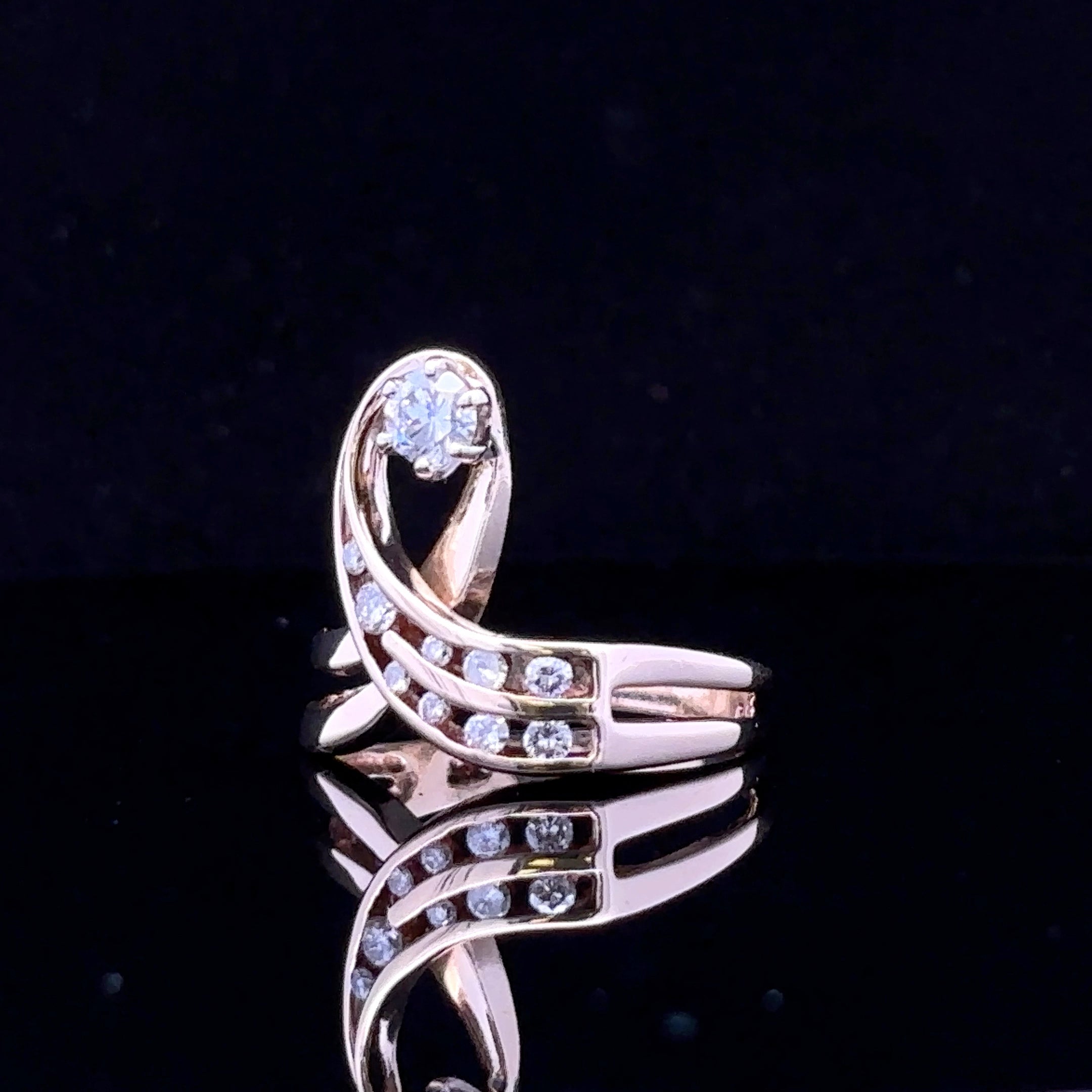 Belle ring featuring contemporary design and G/H I1 diamonds