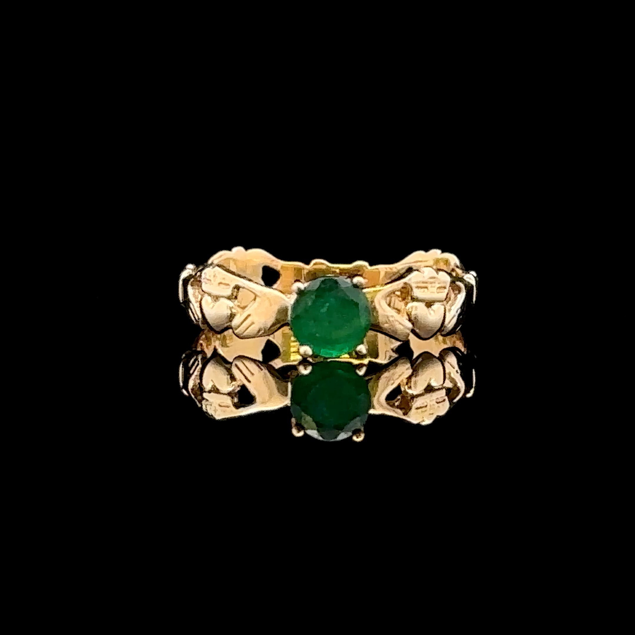 Berkley 14K Yellow Gold Claddagh Band with Emerald Center