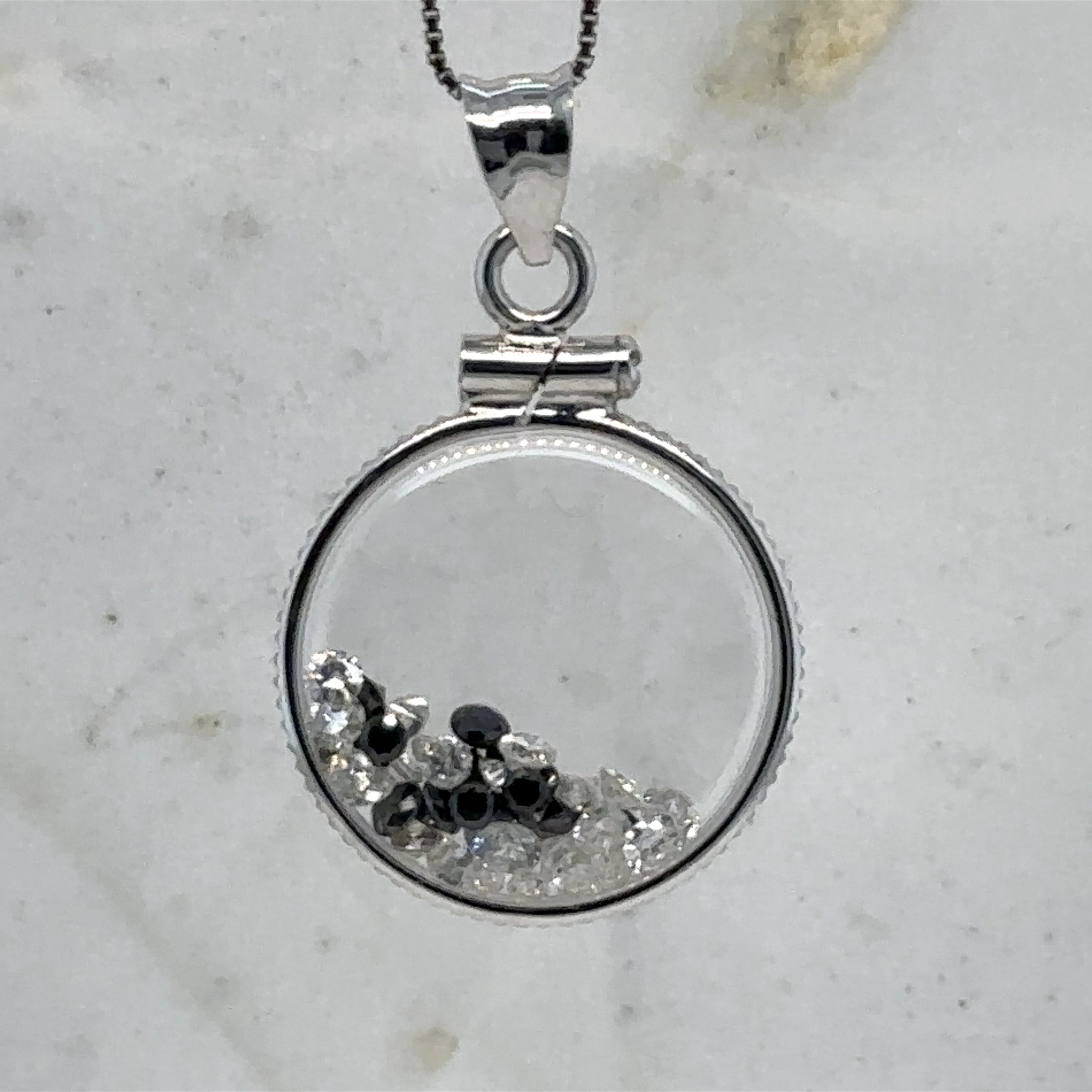 Una Diamond Pendant