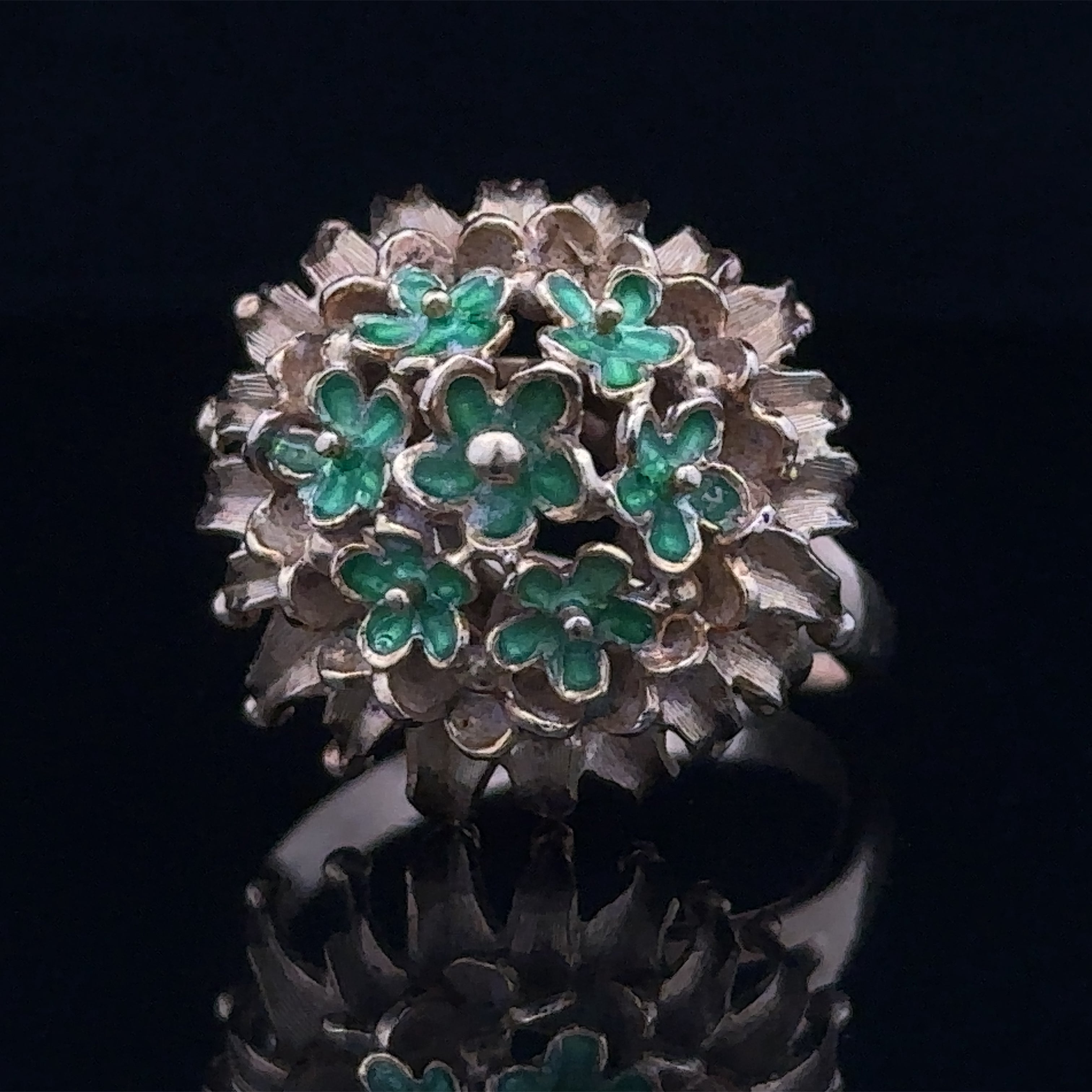 18KY Green Enameled Flowers ring