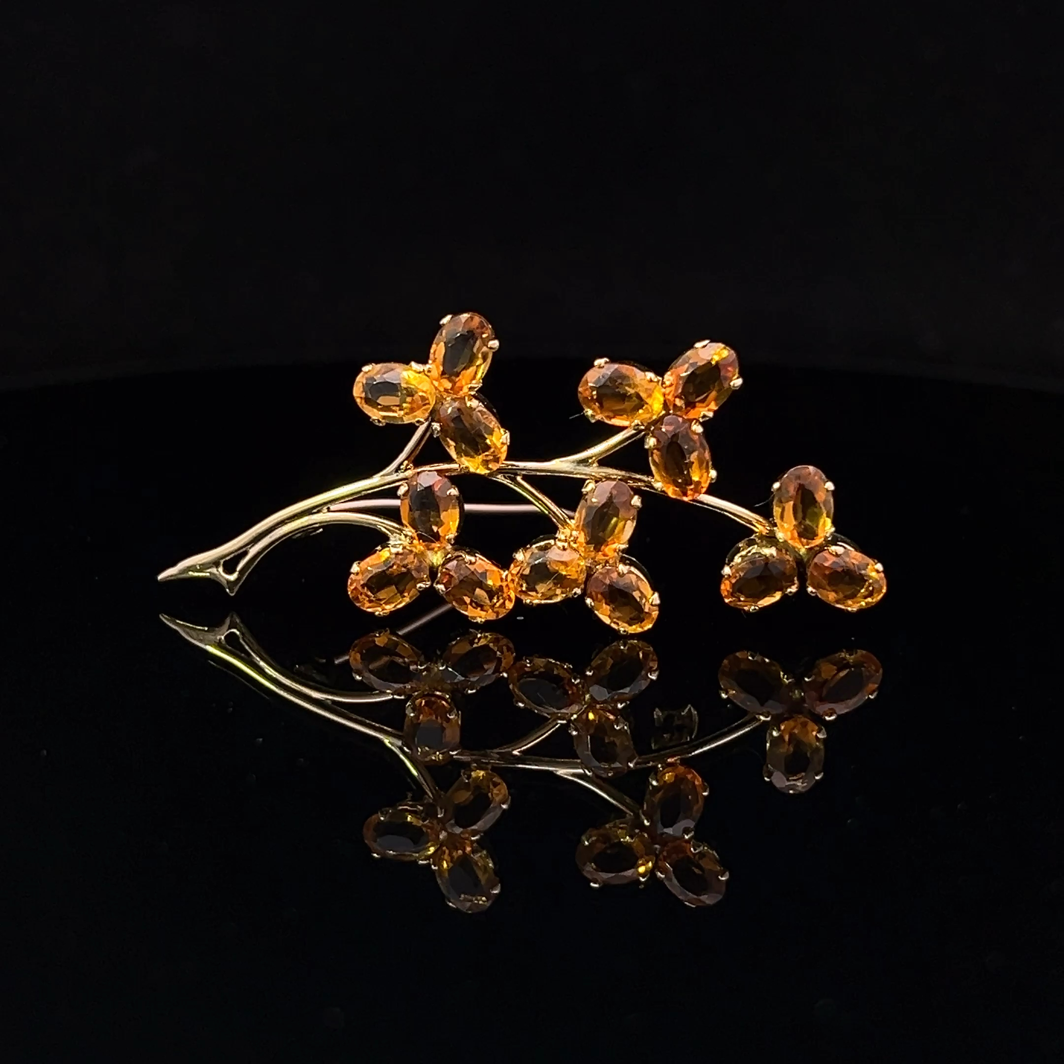 Chaya 18K Yellow Gold Leaf Pin with 15 Oval Citrines