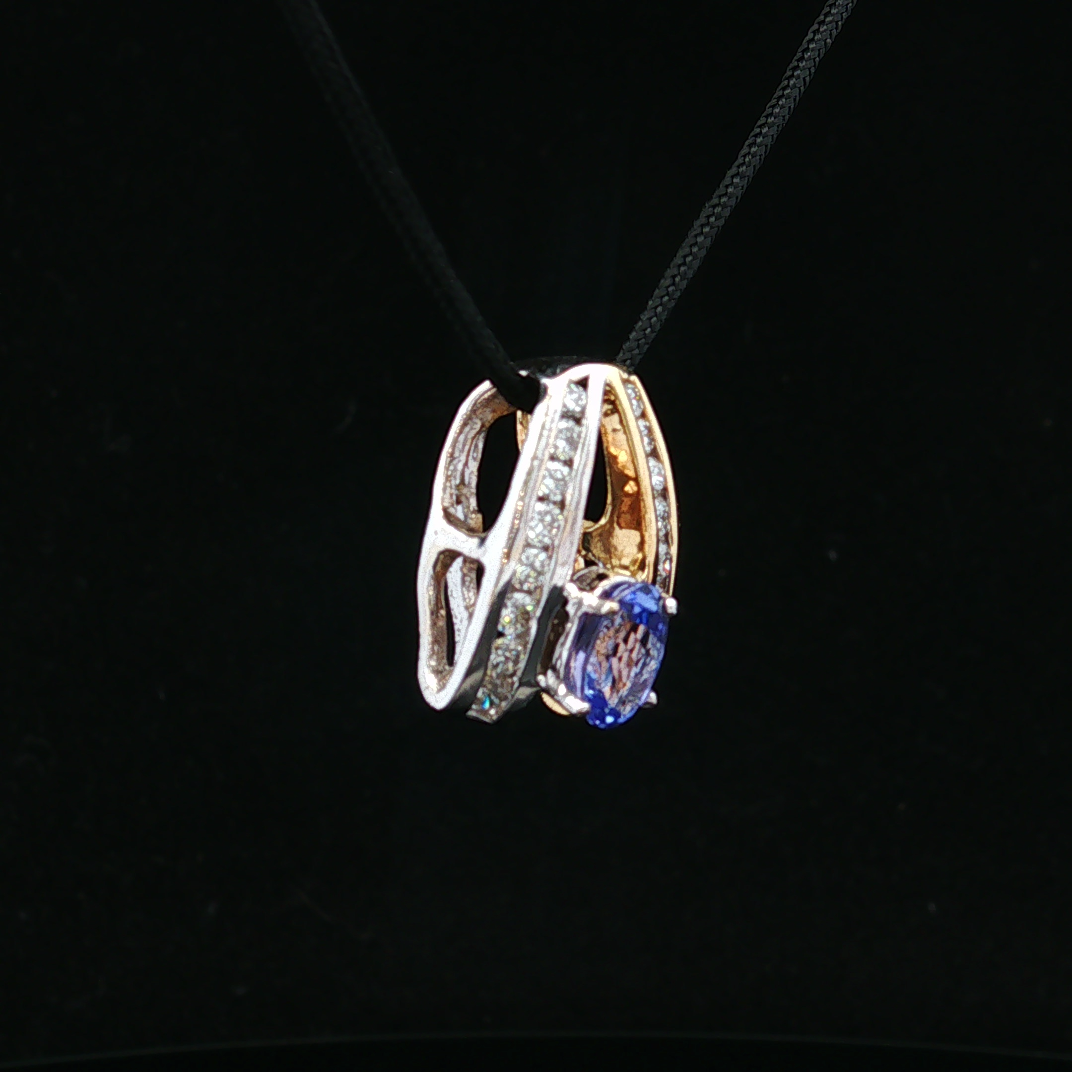 Noemia 18K Two Tone Oval Tanzanite & Diamond Pendant