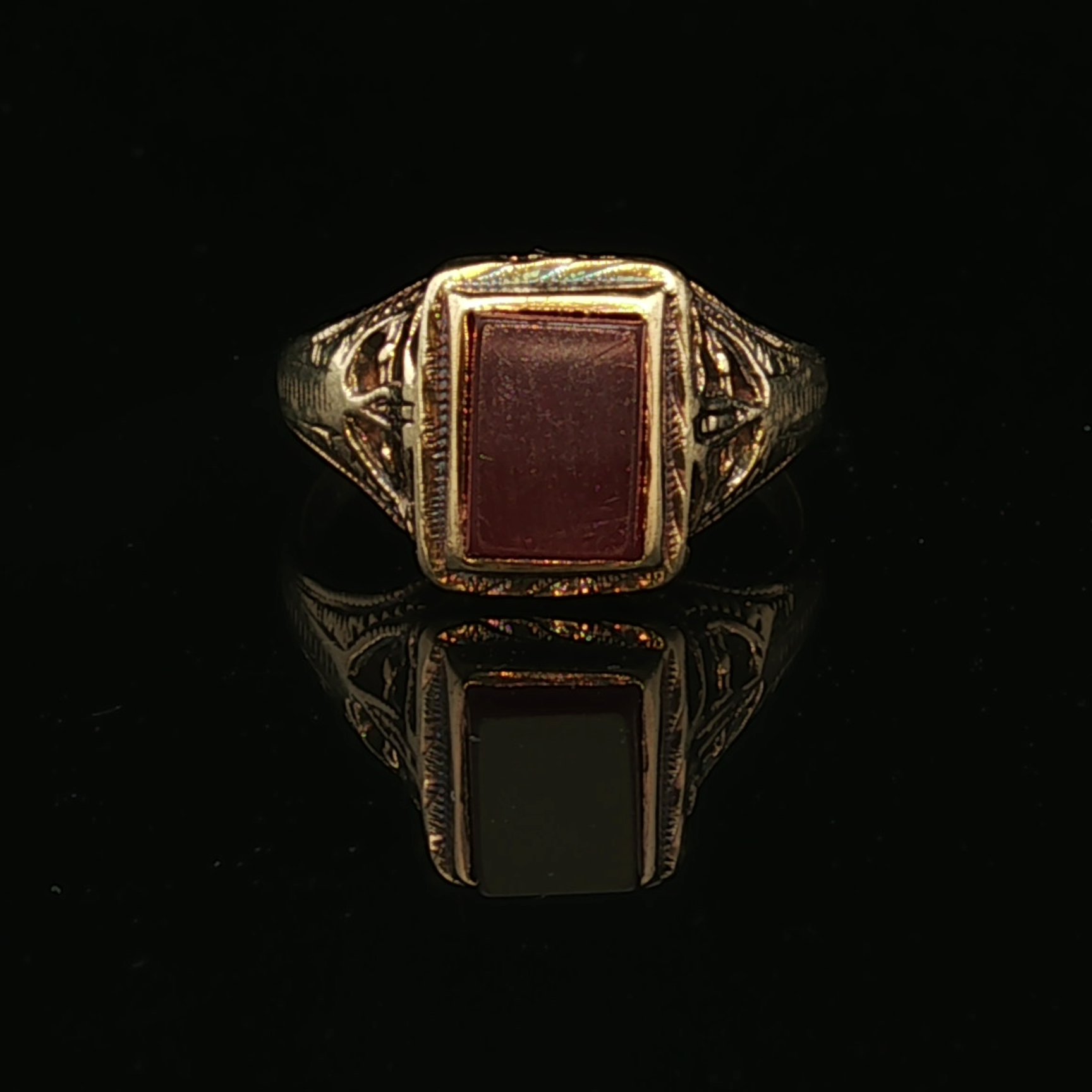 Rosemary 14K Yellow Gold Carnelian Vintage Ring