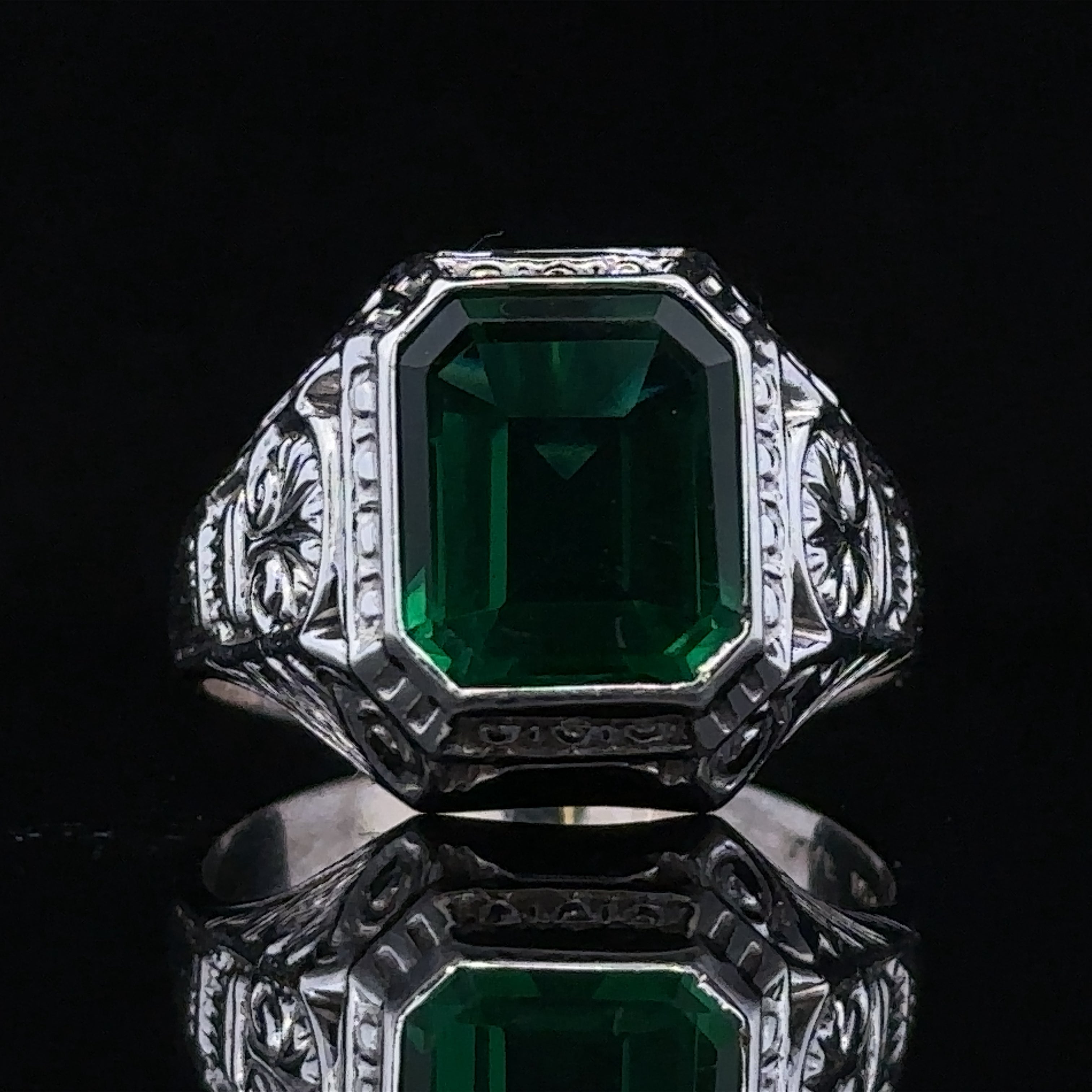 Bjorn 10KW Synthetic May Birthstone Antique Ring