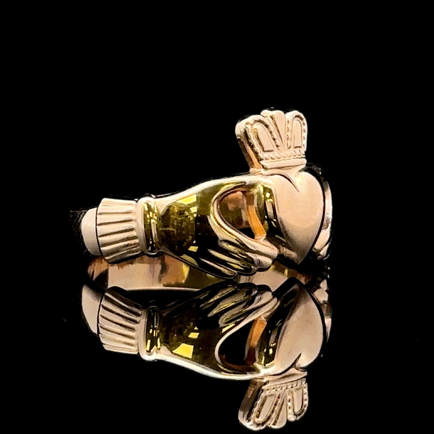 Ishaan 10K Yellow Gold Claddagh Ring