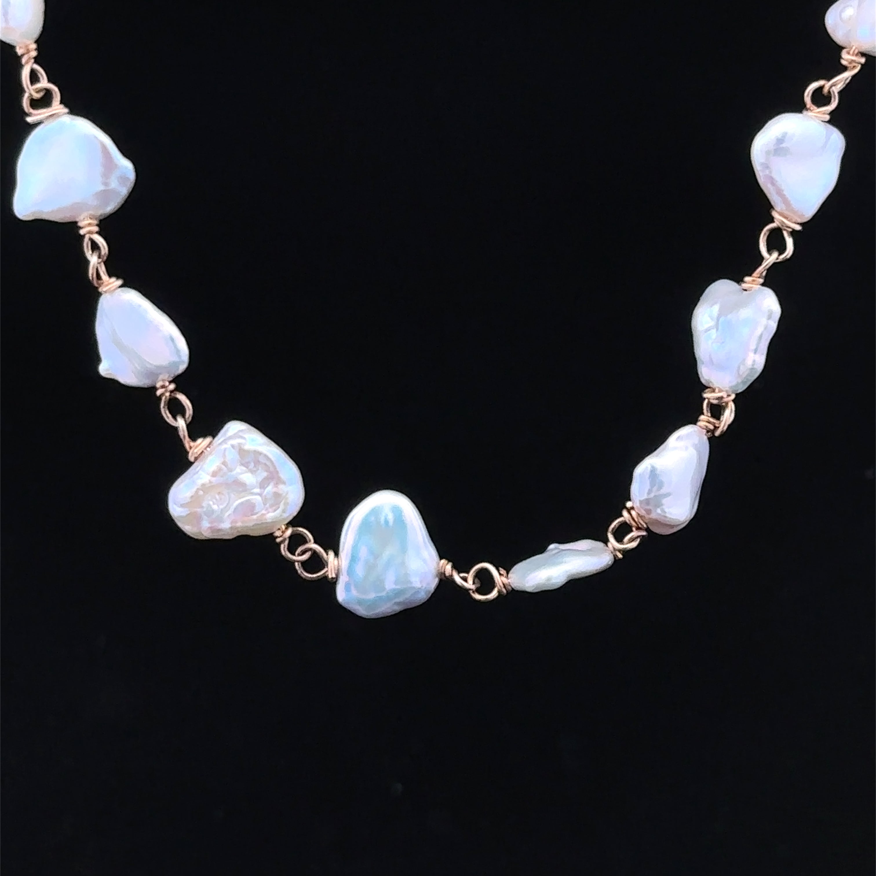 Zariah 14K Yellow Gold Textured Keishi Pearl Station Strand Necklace

 Handmade by Rina