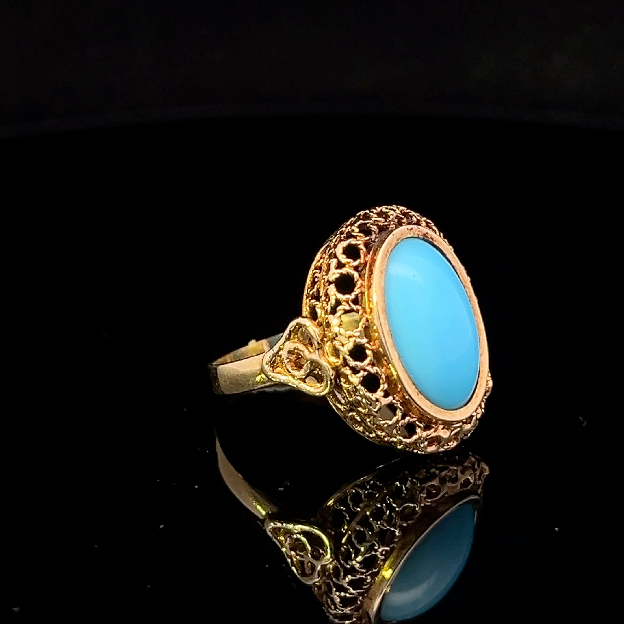 Kehlani 18KY Turquoise Oval Cabochon Ring