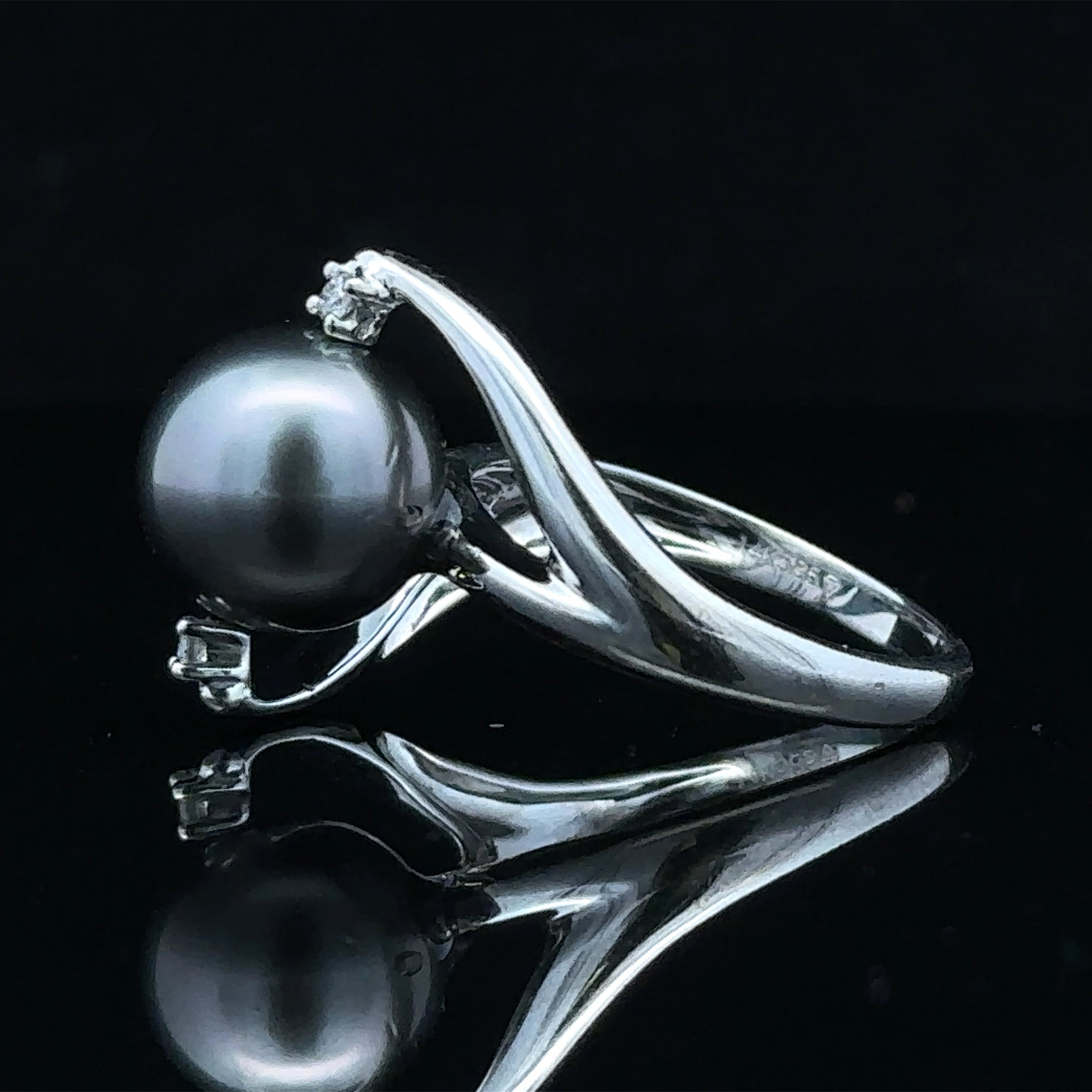 Helen Pearl Ring