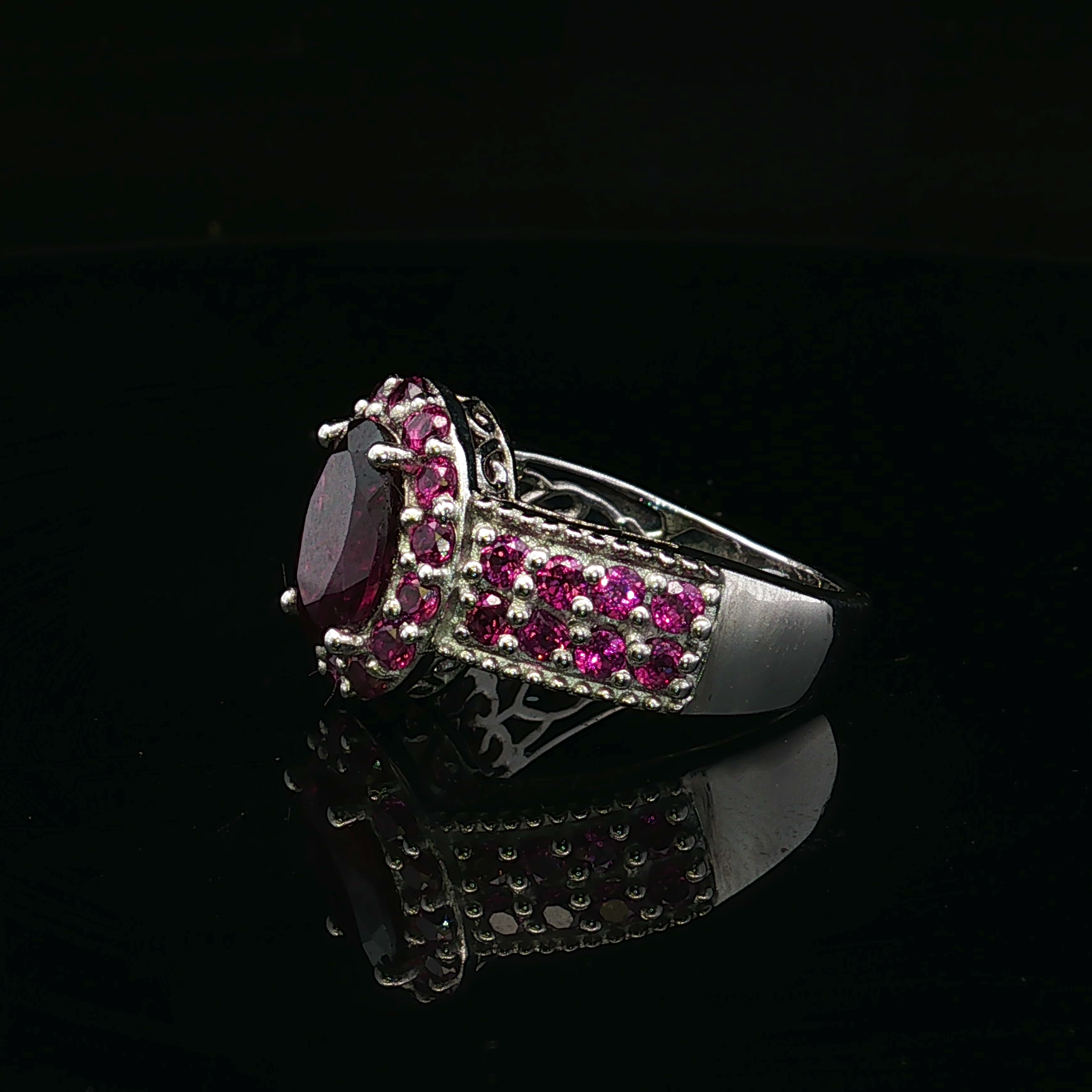 Margareta Rhodolite Garnet Halo Silver Ring
