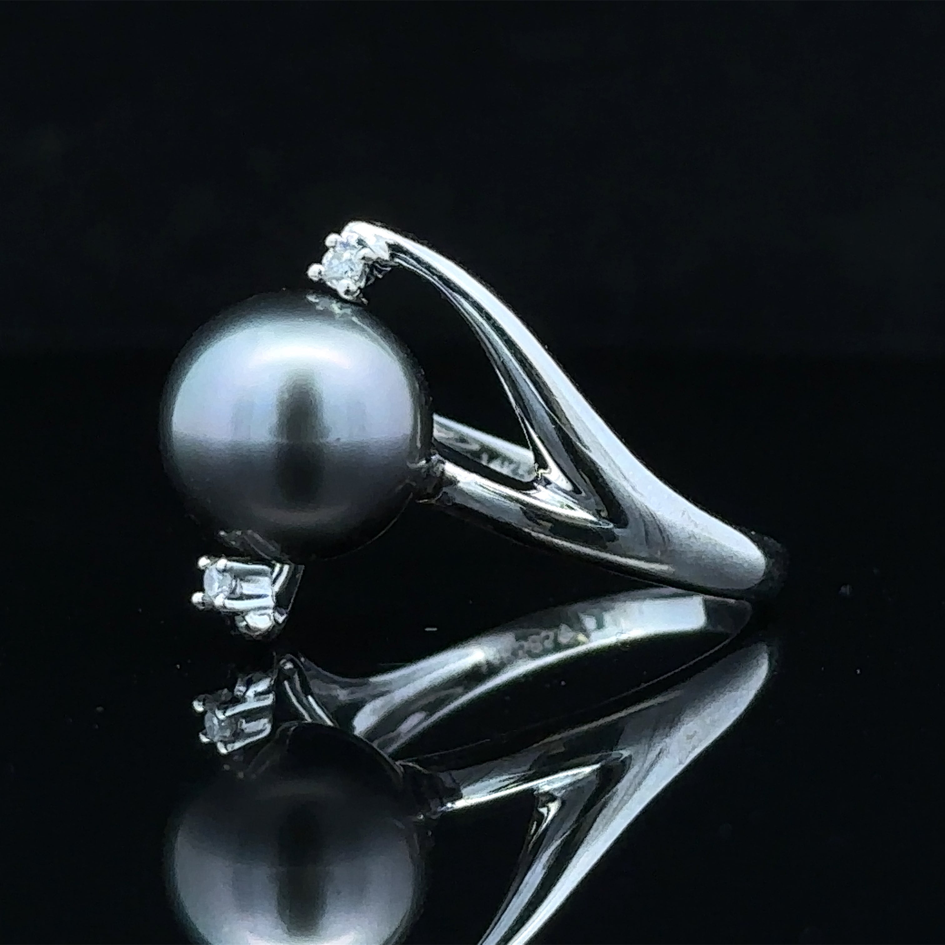 Helen Pearl Ring