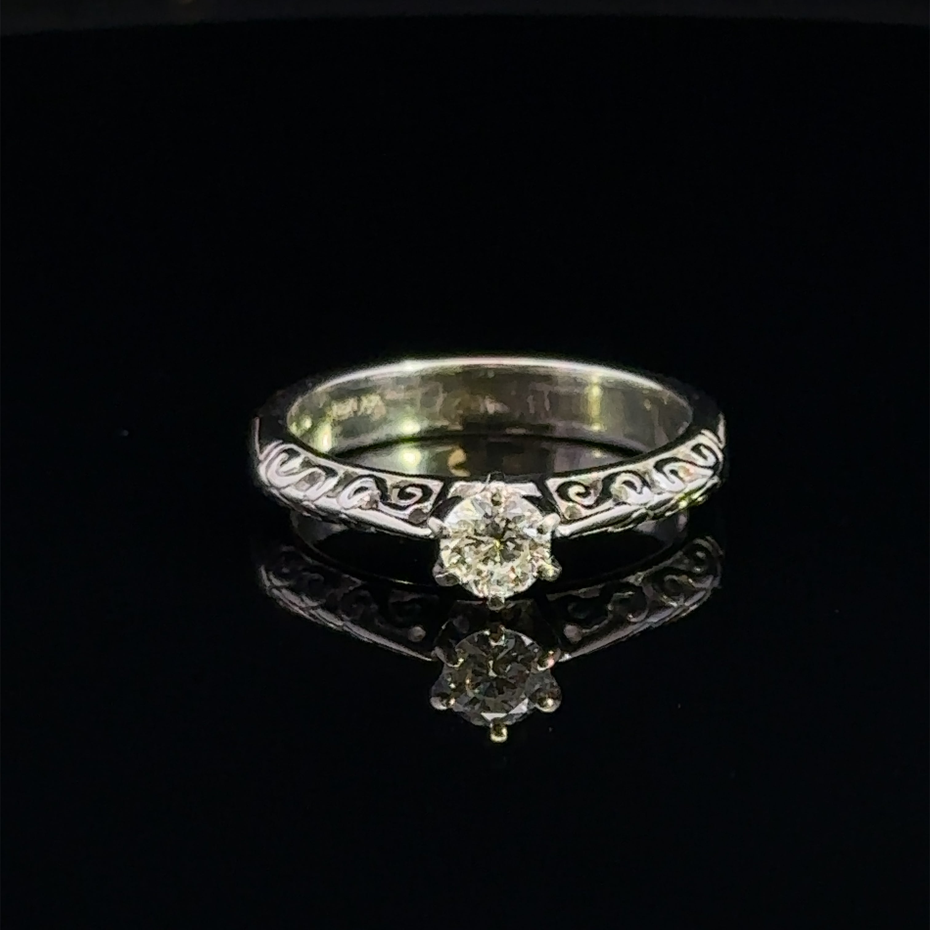 Yasmin Diamond Ring