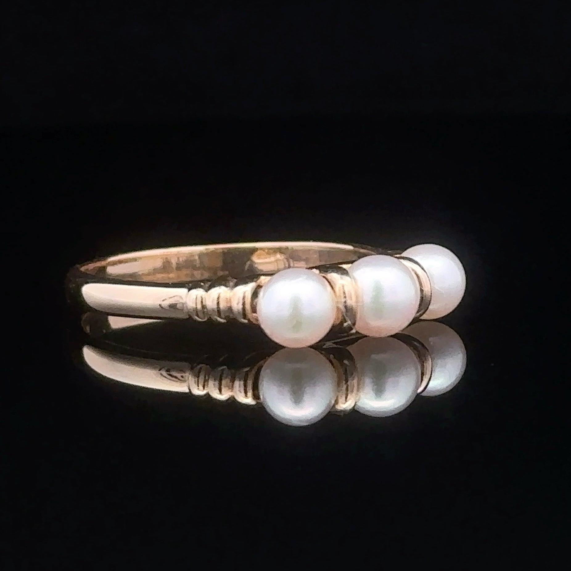 Arlette Pearl Ring