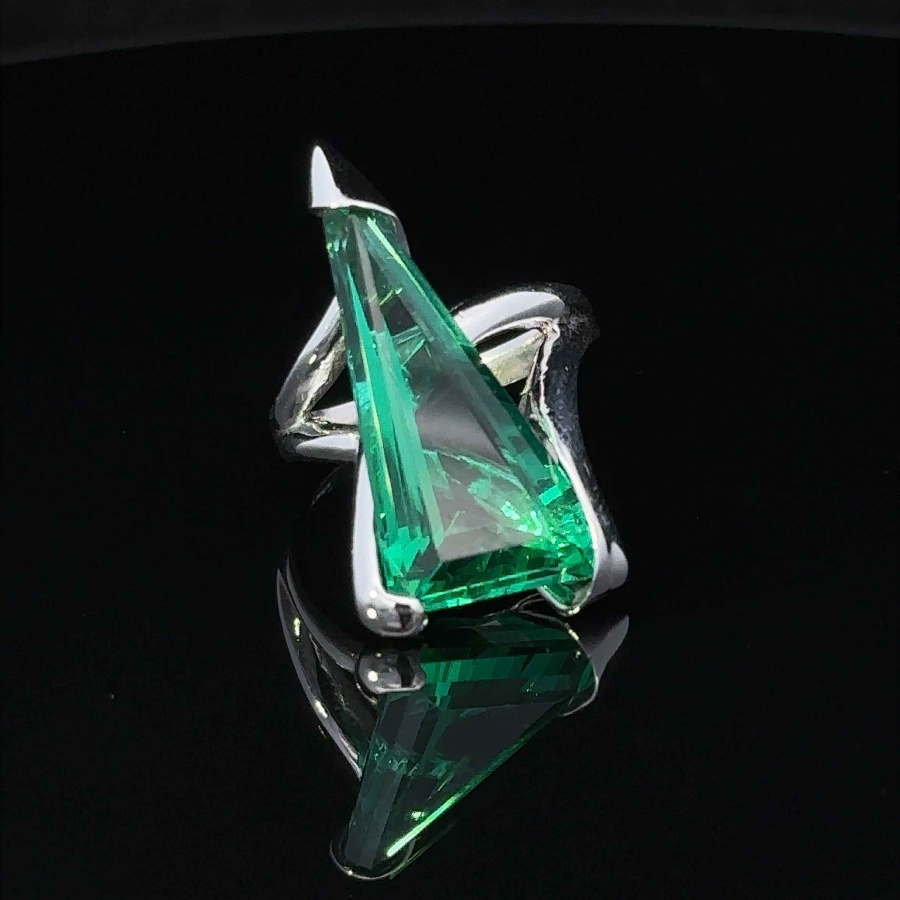 Mabel Green Glass Ring