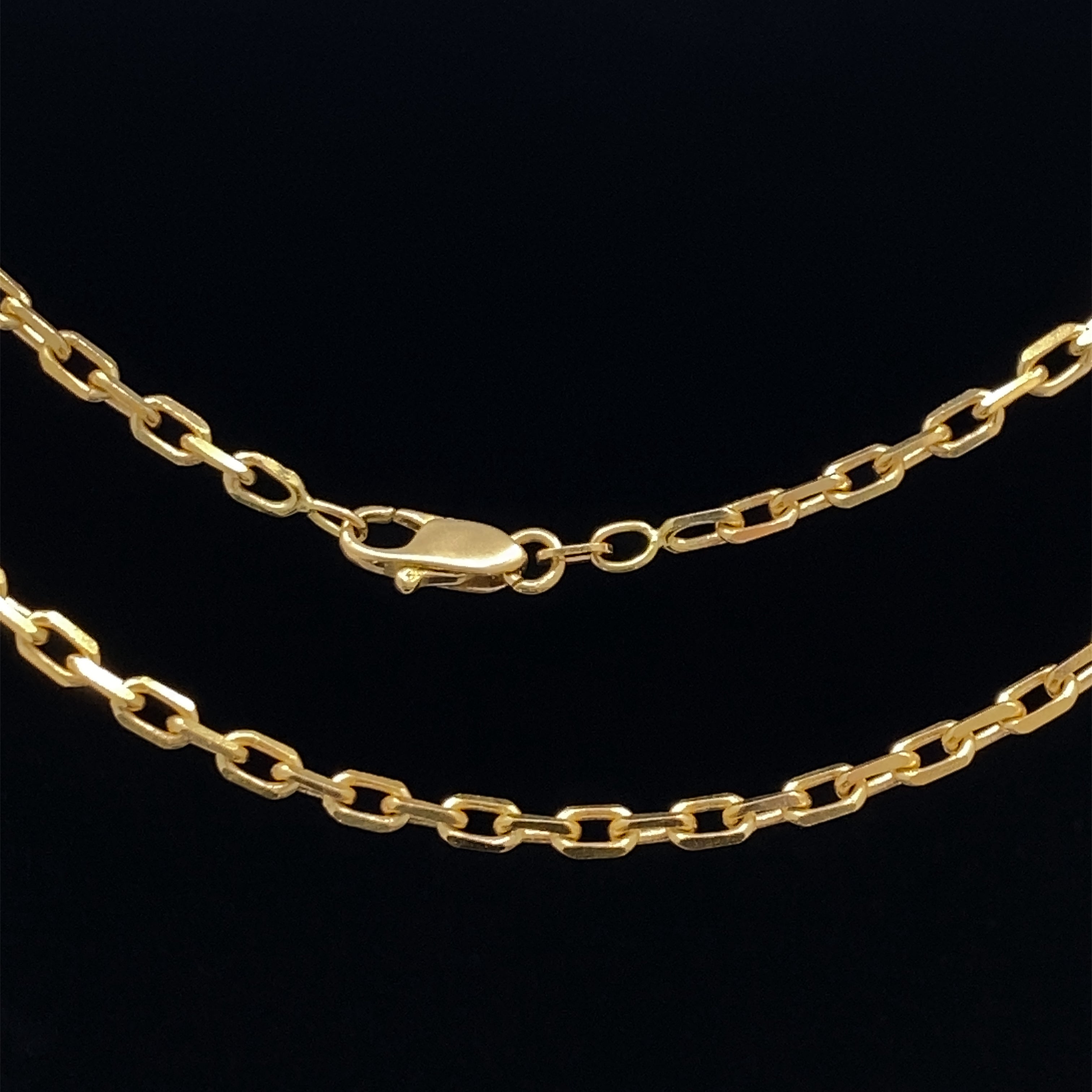 31-inch yellow gold necklace with lobster clasp