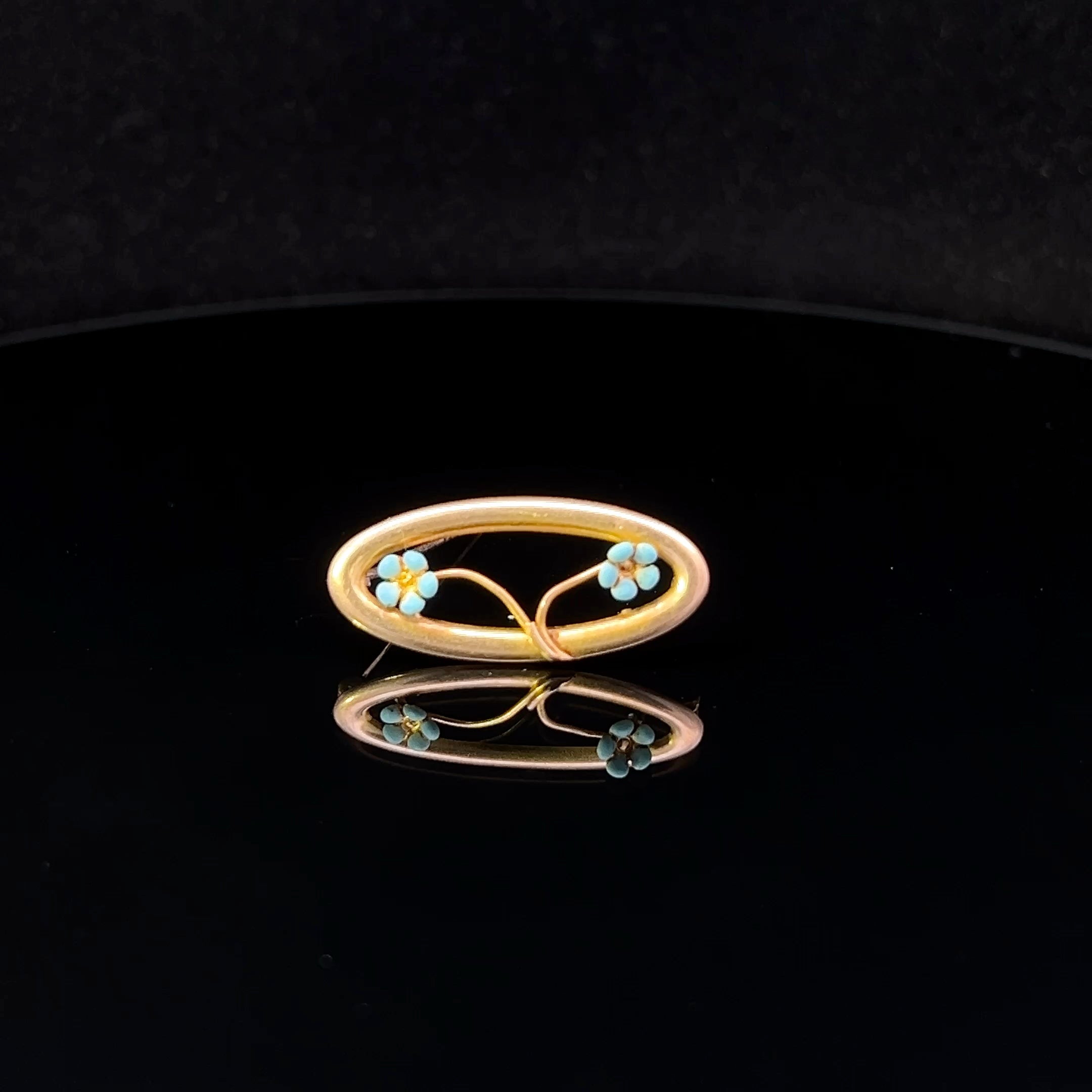 Bailee 10KY Enamel Edwardian Forget-Me-Not Oval Pin