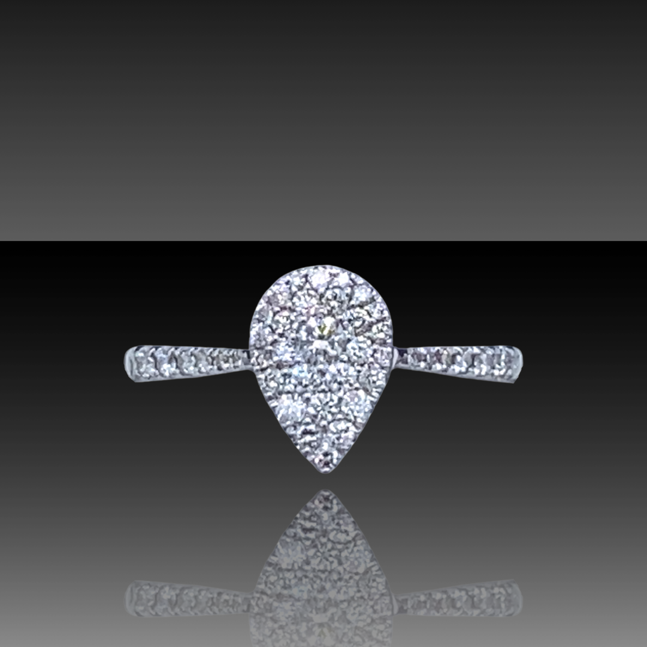 Eve Diamond Ring